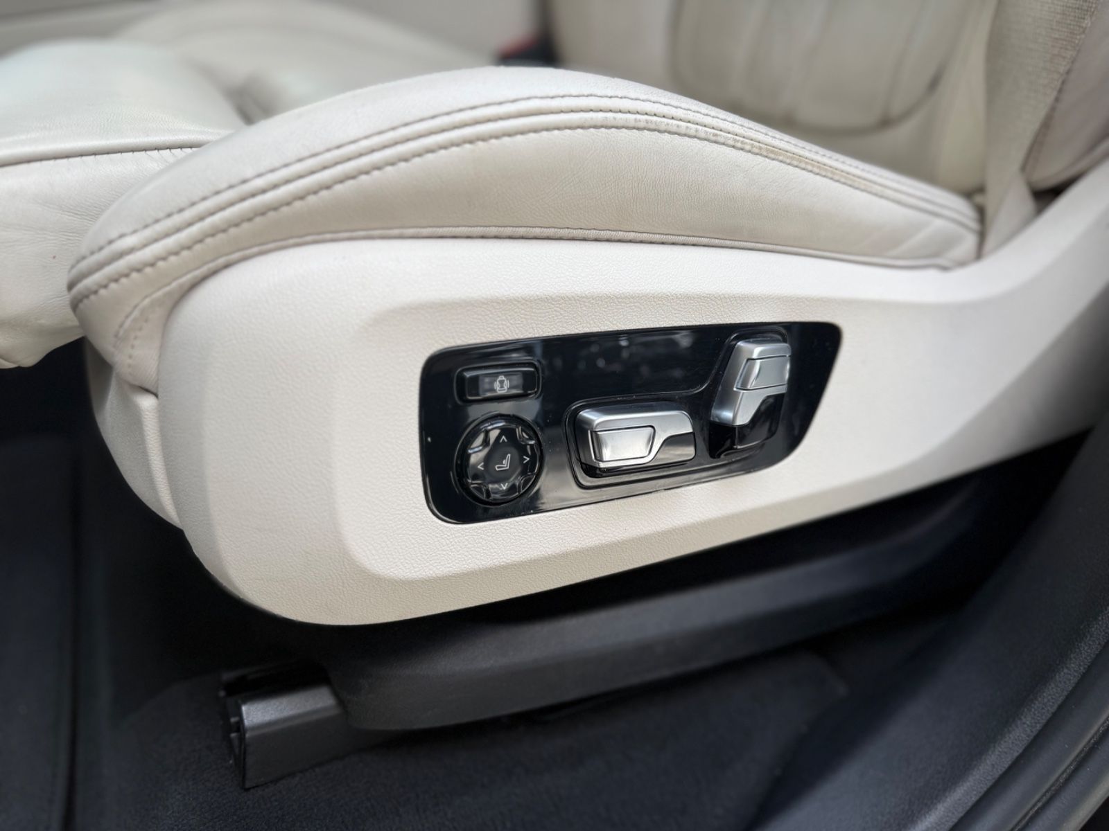 BMW X5 xDrive 30 d M Sport*LASER*HUD*BMW SH*SHADOW*