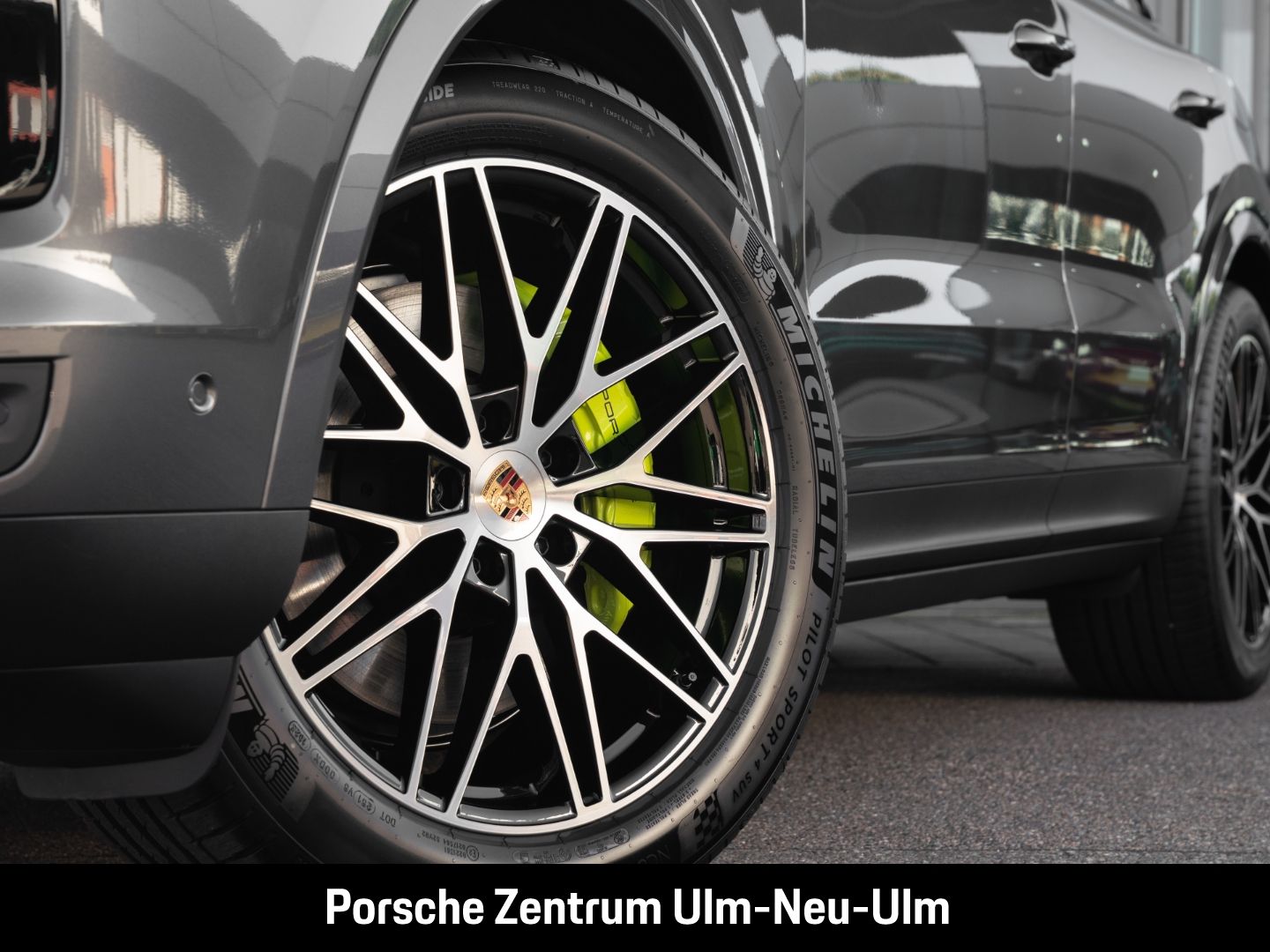 Porsche Cayenne E-Hybrid BOSE LED-Matrix Panoramadach