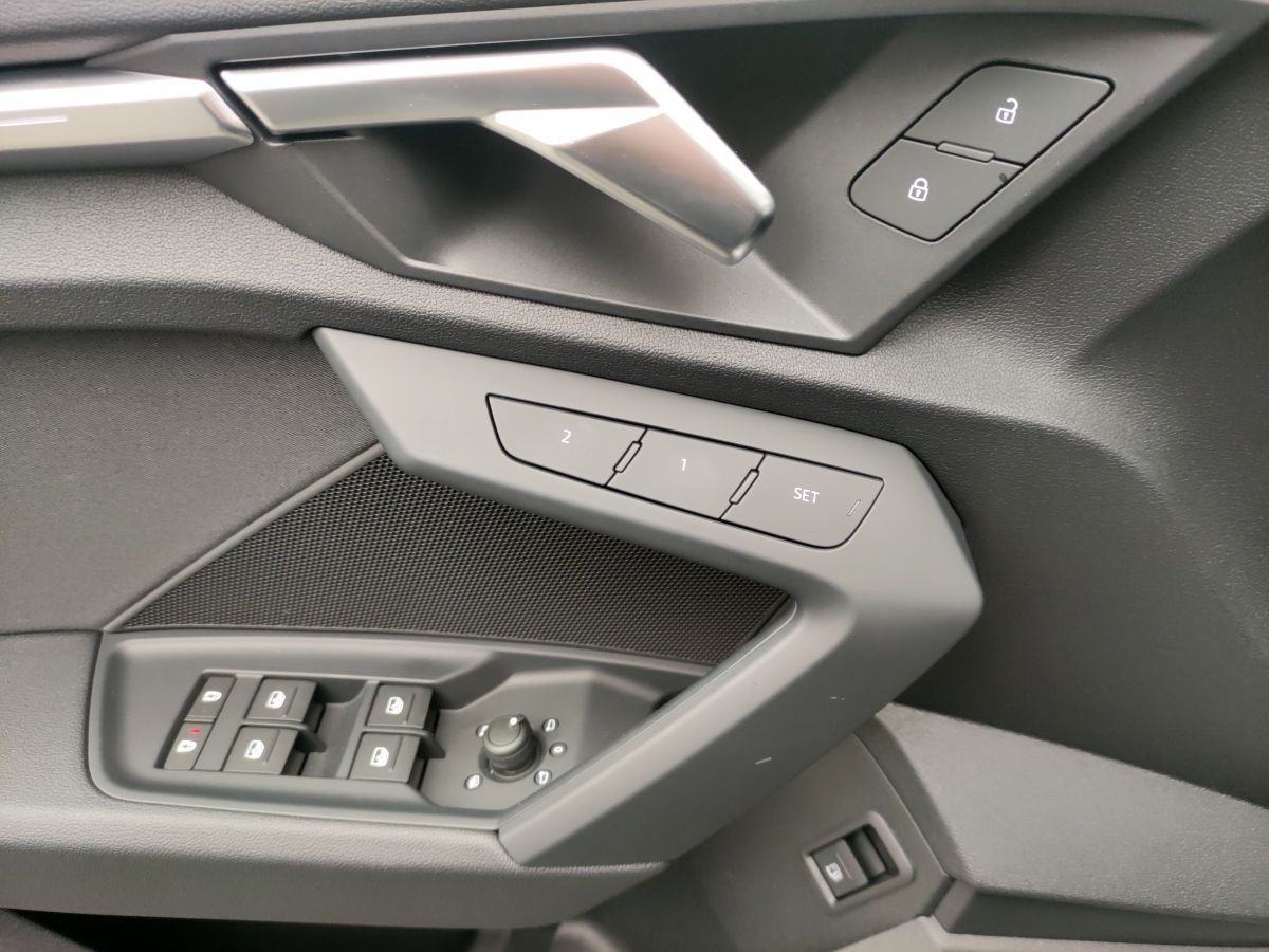 Audi A3 Sportback 45 TFSI e S-TR S-LINE - Samsaru's Car Outlet