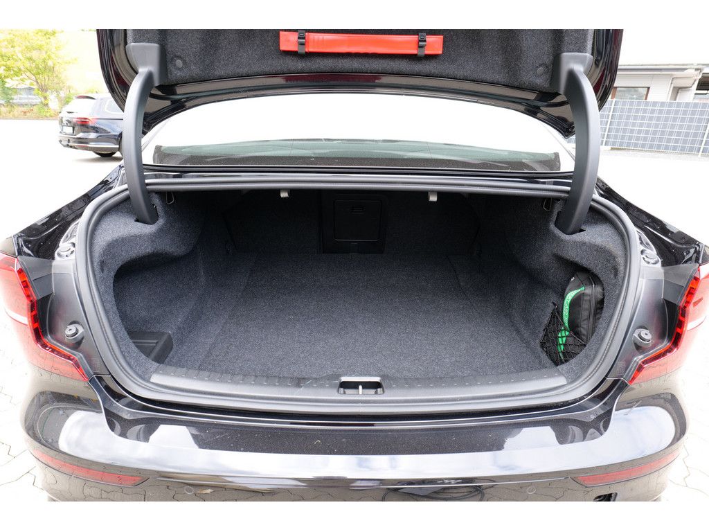 Volvo S60 Lim. T8 Ultimate Dark Recharge Plug-In Hybri