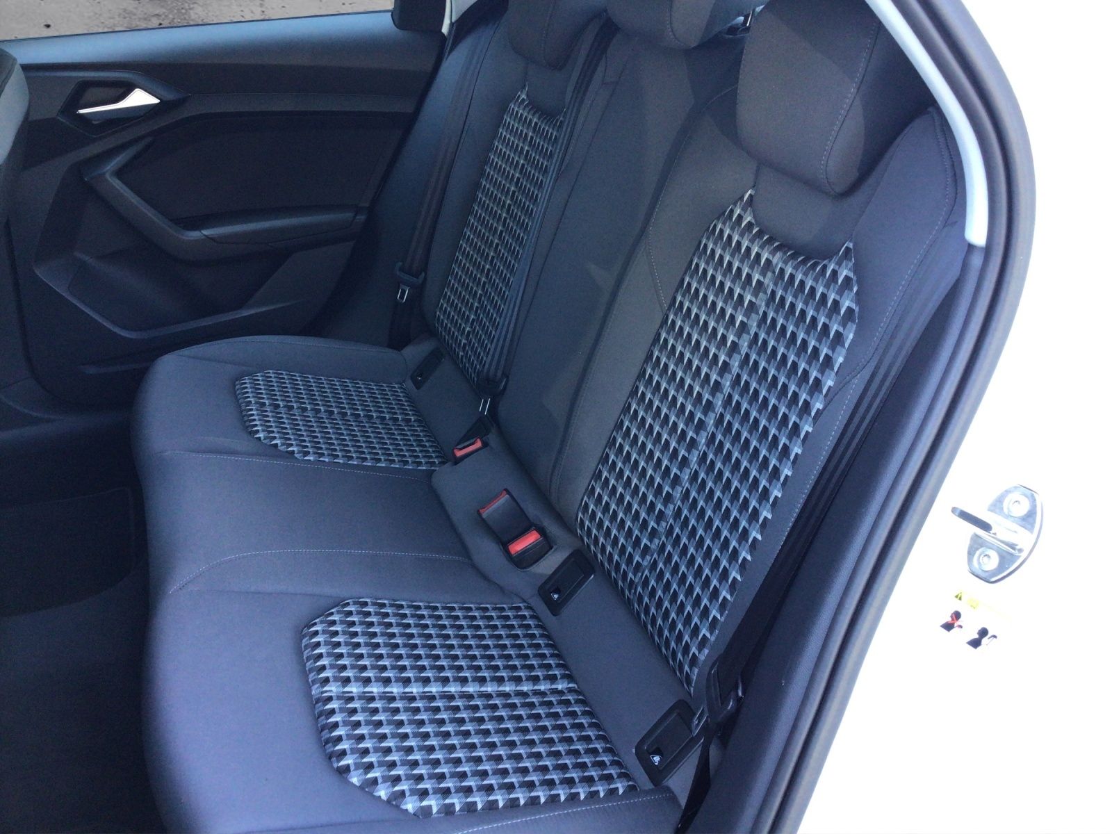 Audi A1 Sportback 25 TFSI S-tronic LED/2-Zonen/PDC KL