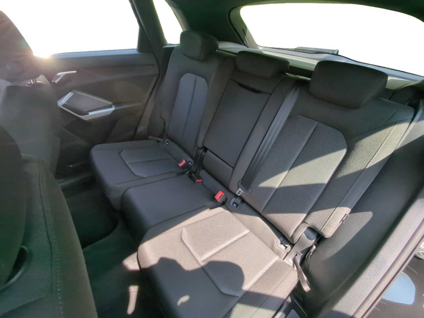 Audi Q3 S line 35 TDI quattro S tronic - Samsaru's Car Outlet