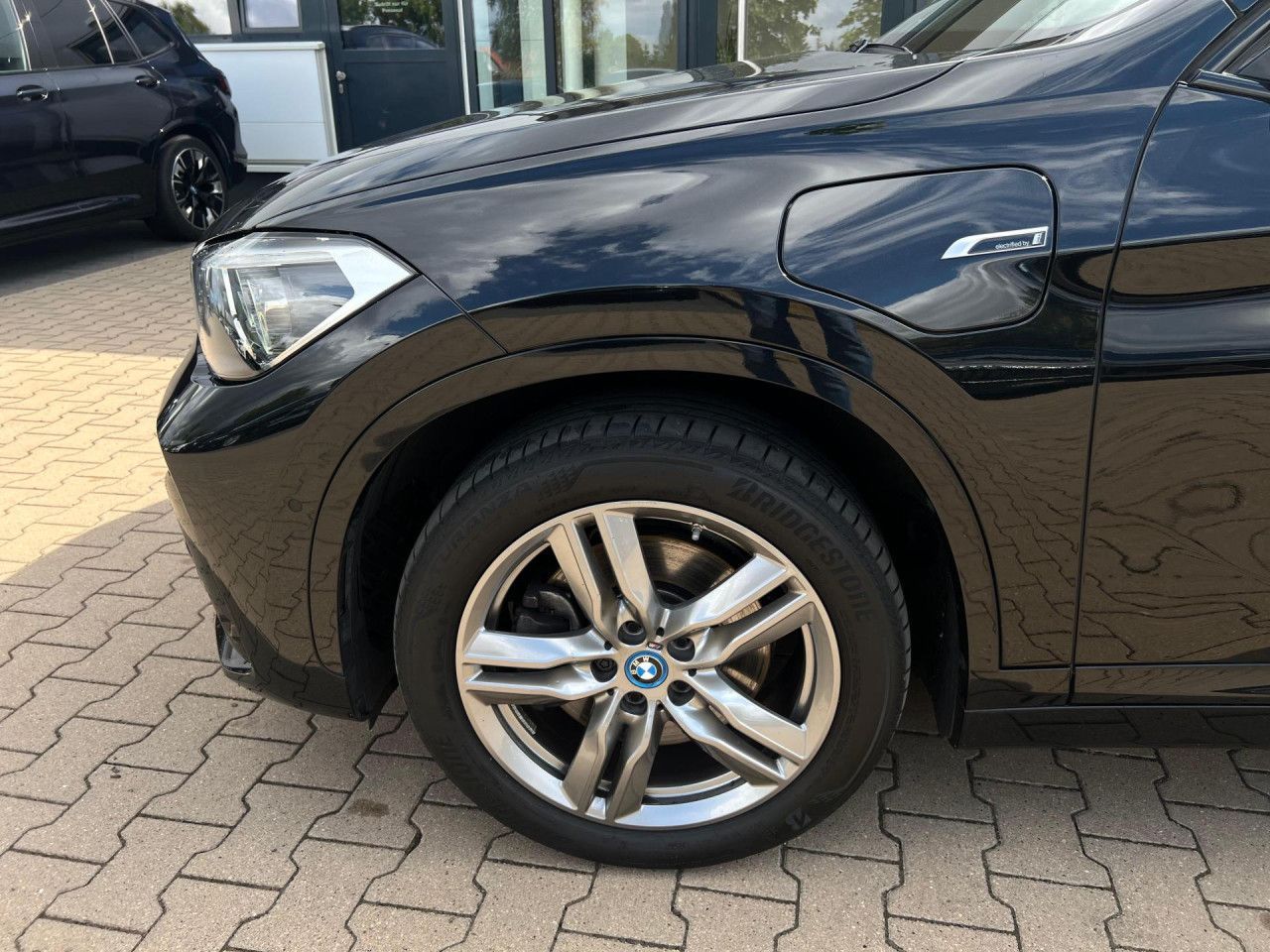 BMW X1 xDrive25e M-Sport - Samsaru's Car Outlet