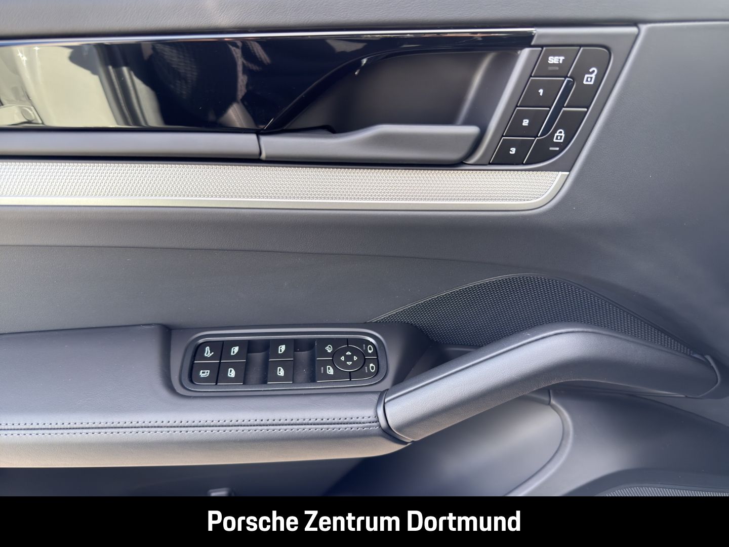 Porsche Cayenne E-Hybrid Coupe BOSE Panorama InnoDrive