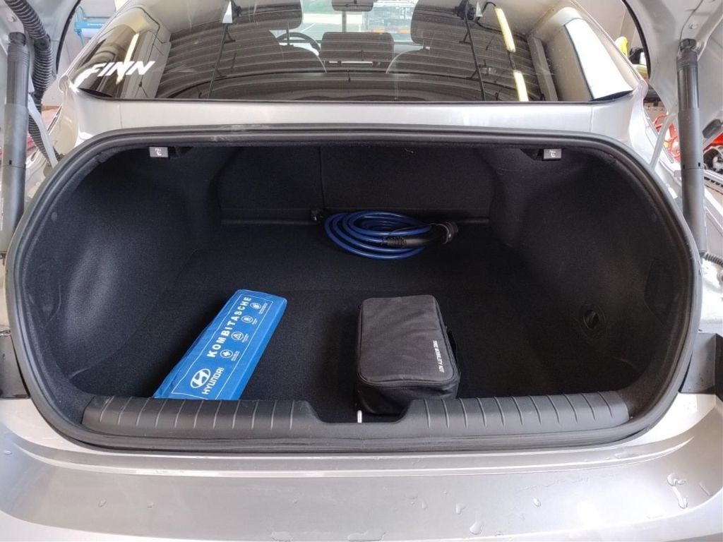 Hyundai IONIQ 6 77,4kWh 4WD UNIQ Digi-Spiegel 20LM Schie