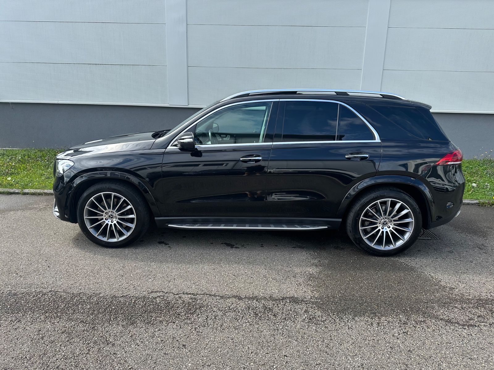 Mercedes-Benz GLE 400 d 4M*AMG*PAN*KEY*DISTR*BUR*AIRM*STHZ*21"