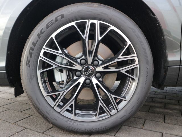 Audi Q3 SUV e-hybrid S tronic S line*TECH PLUS*ACC*