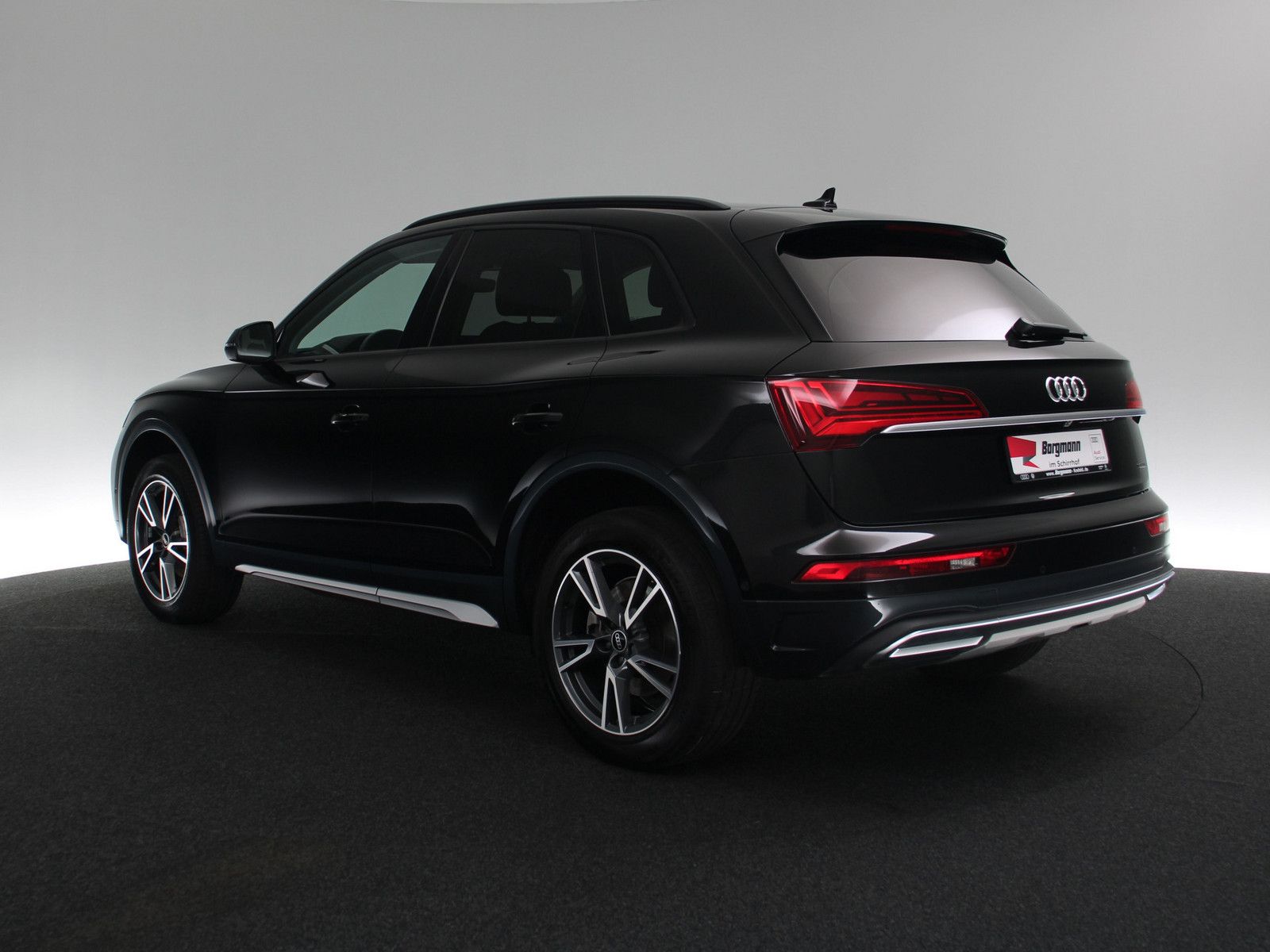 Audi Q5 40 TDI quattro advanced - Samsaru's Car Outlet