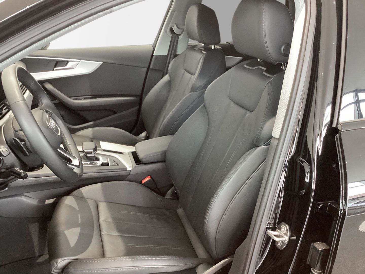 Audi A4 Avant S line 40TDI quattro S tronic ACC Rückf