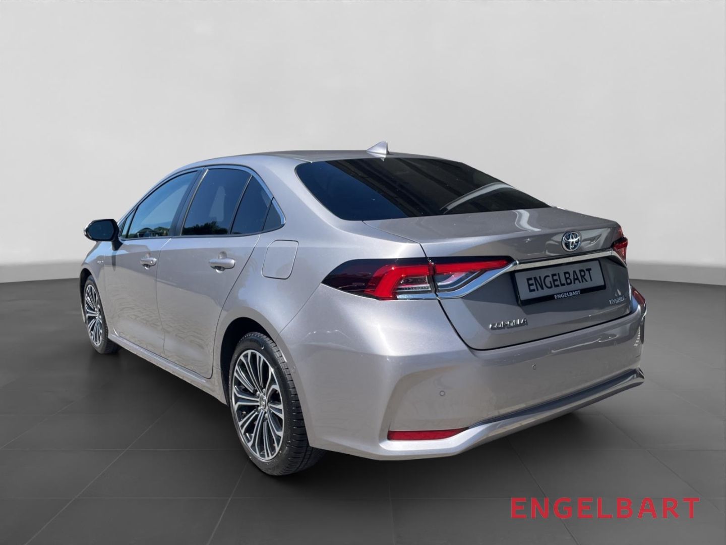 Toyota Corolla 1.8 Hybrid Club - Samsaru's Car Outlet