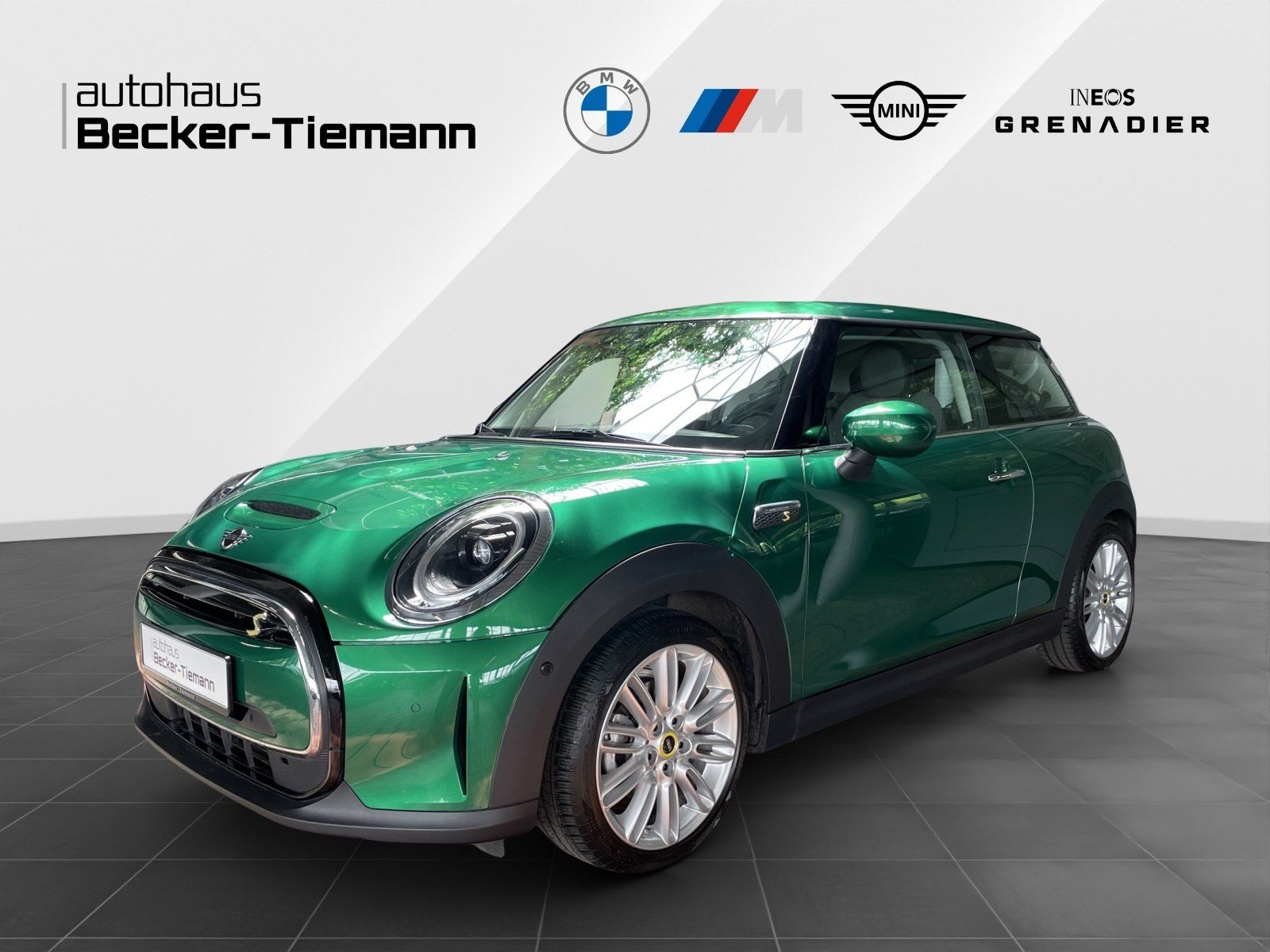 MINI Cooper SE Classic - Samsaru's Car Outlet