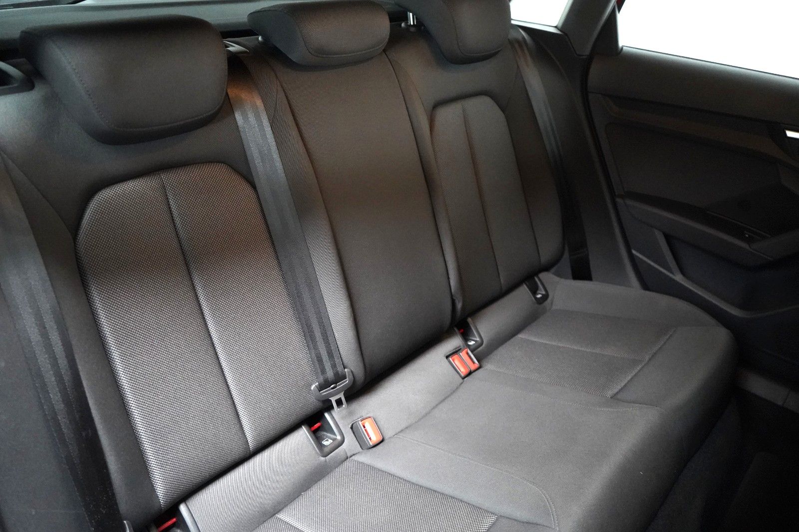 Audi A3 Spbg 30 TFSI Advanced - Samsaru's Car Outlet
