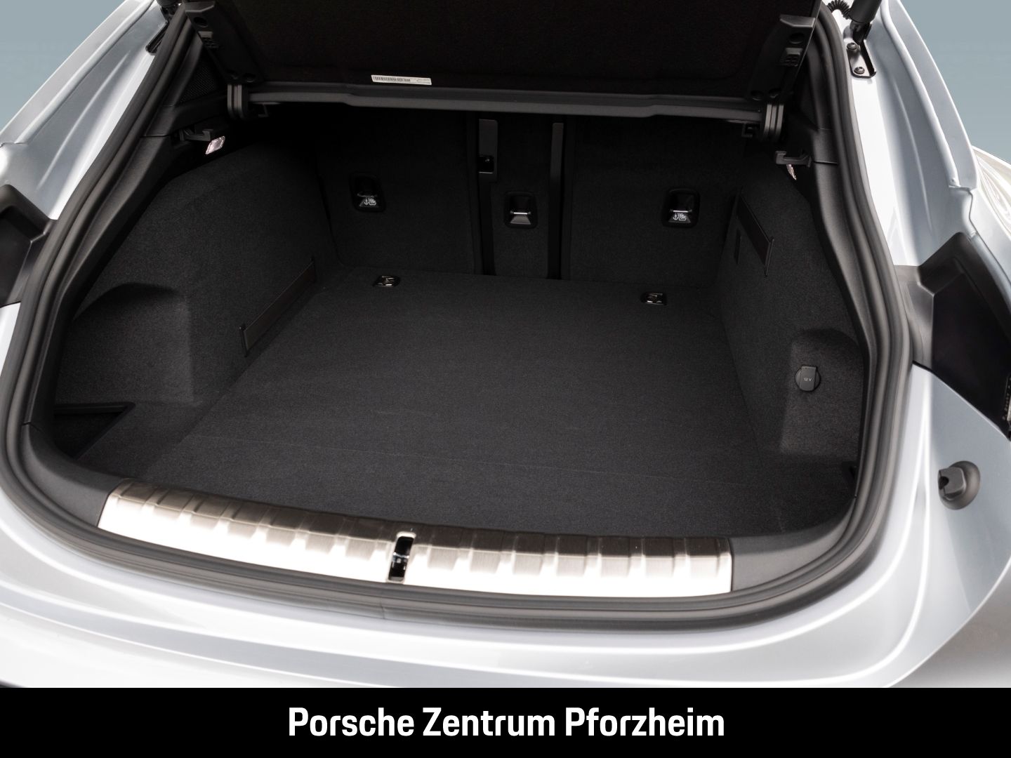 Porsche Taycan 4 Cross Turismo Head-Up HD-Matrix 21-Zoll