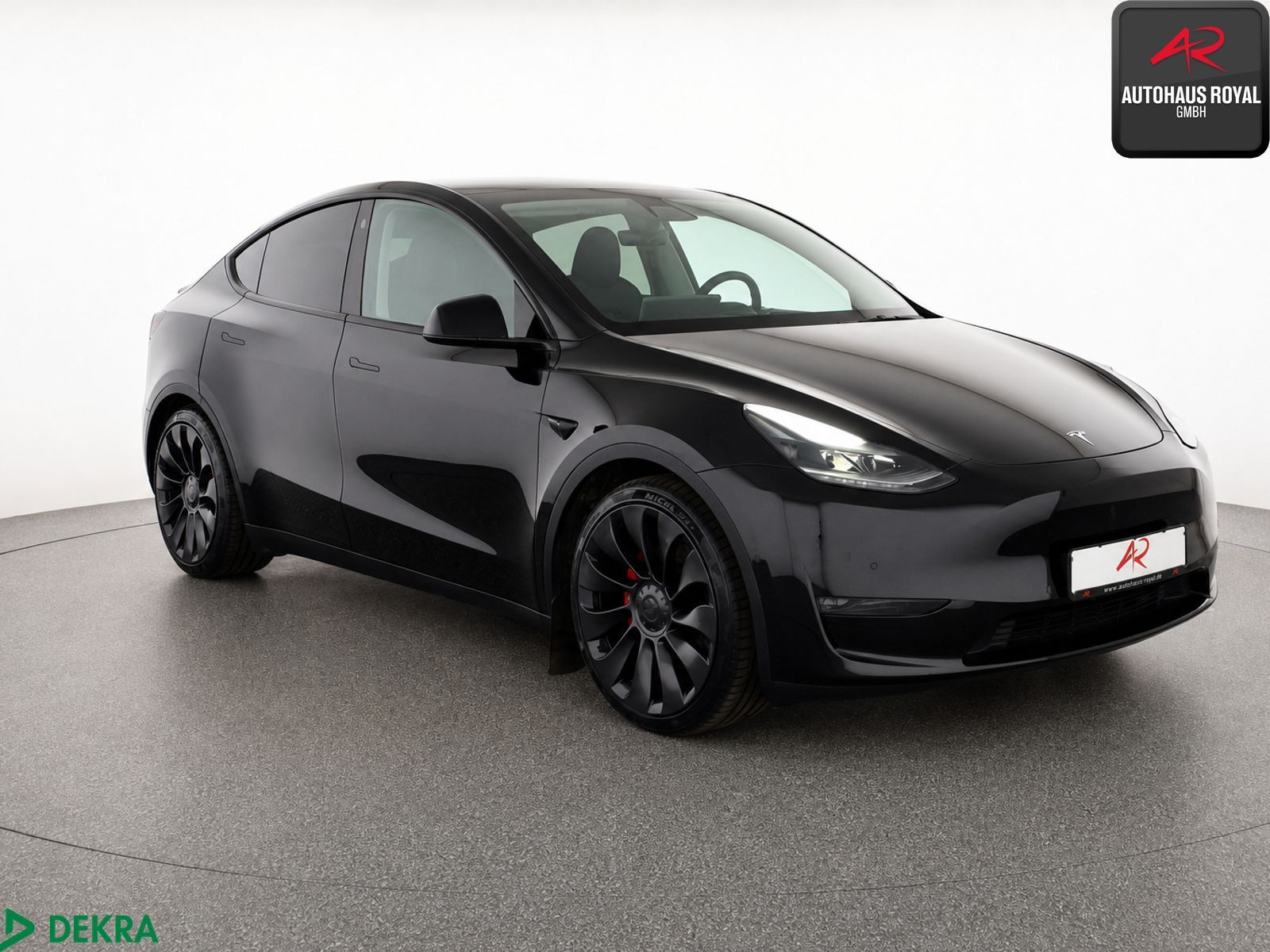 Tesla Model Y PERFORMANCE Dual Motor AWD PANO,KEYLESS