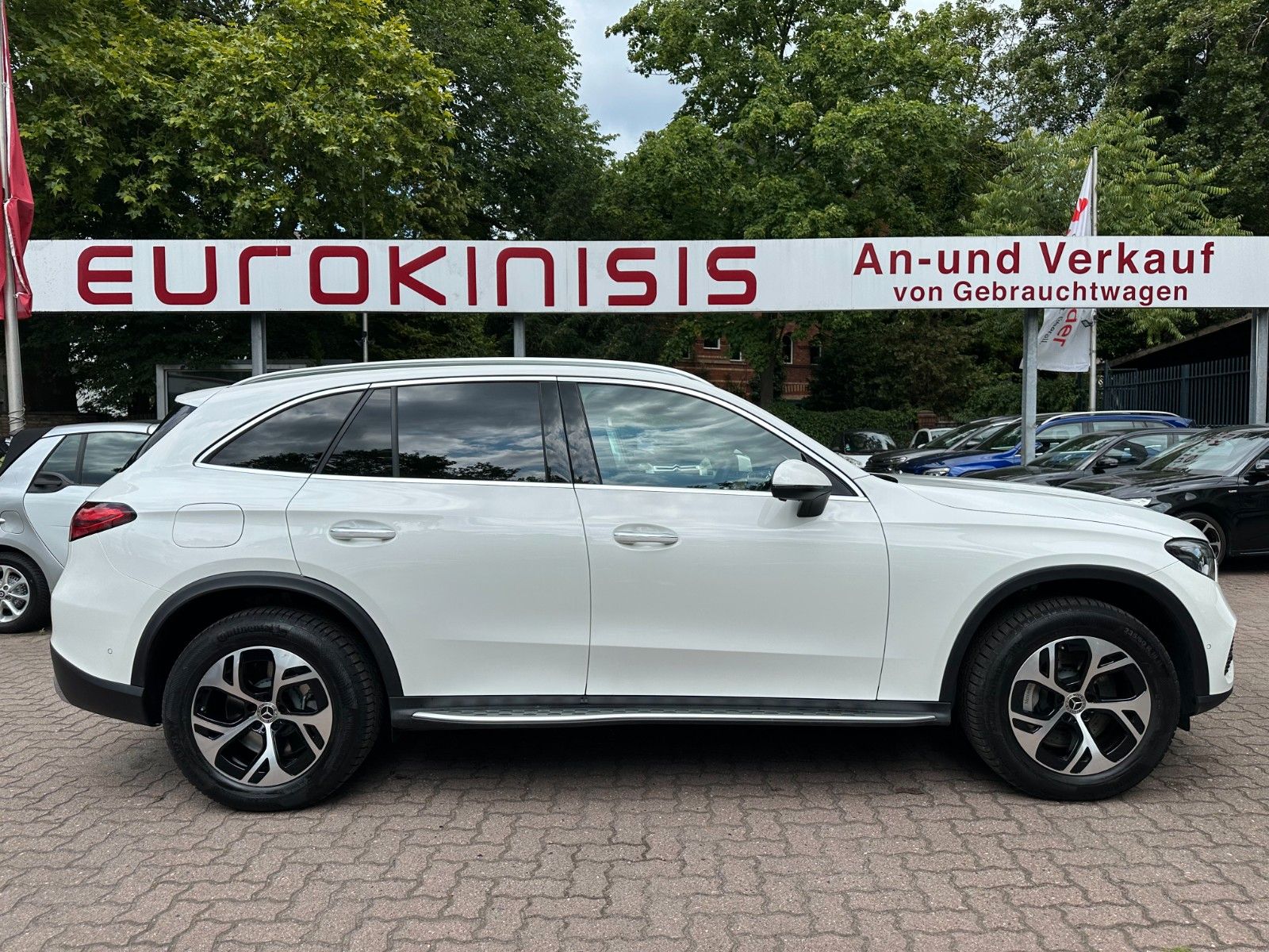 Mercedes-Benz GLC 400e 4M - Samsaru's Car Outlet