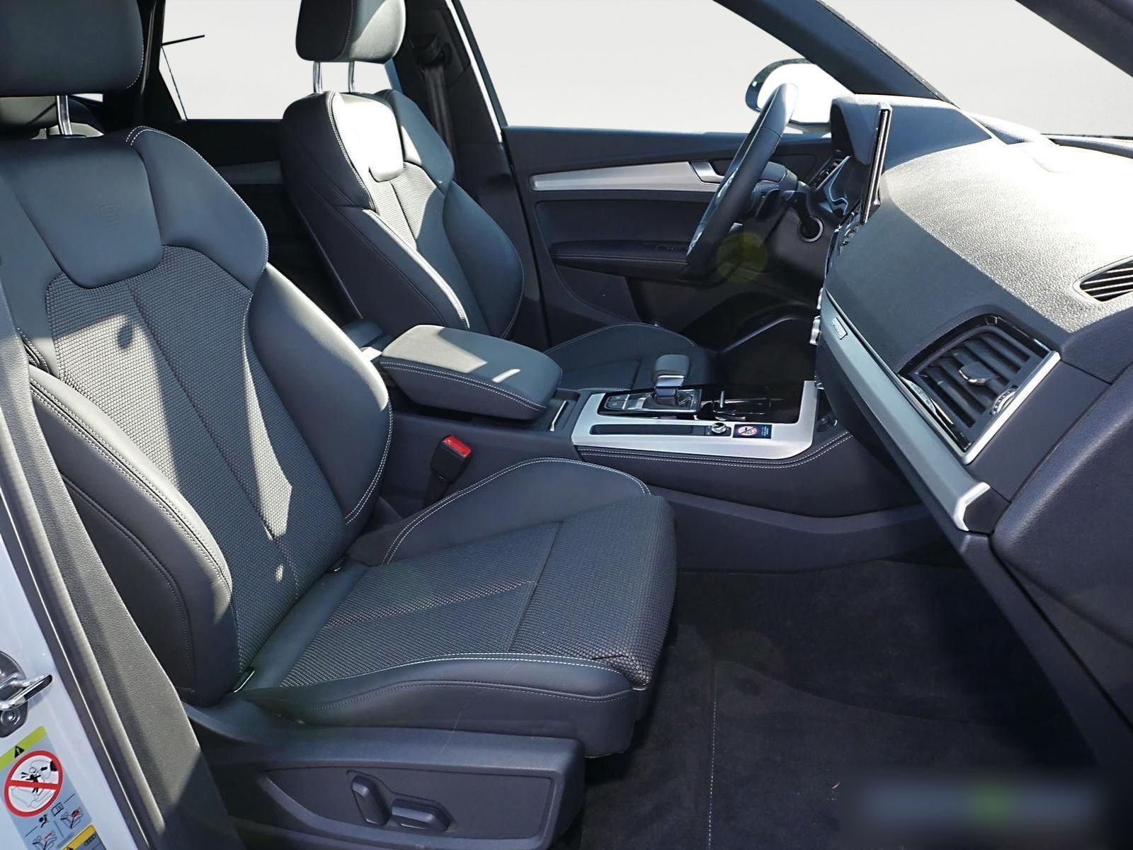 Audi Q5 Sportback 40 TDI quattro S line - Samsaru's Car Outlet