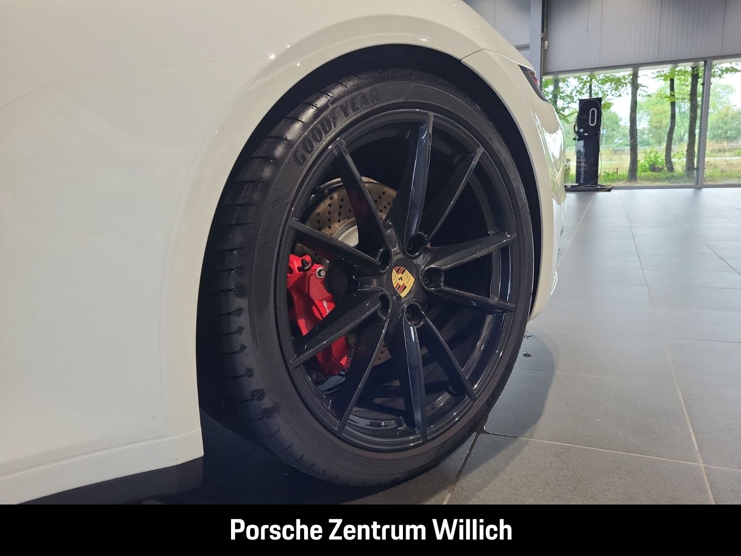 Porsche 992 911 Carrera 4S Cabriolet Hinterachslenkung