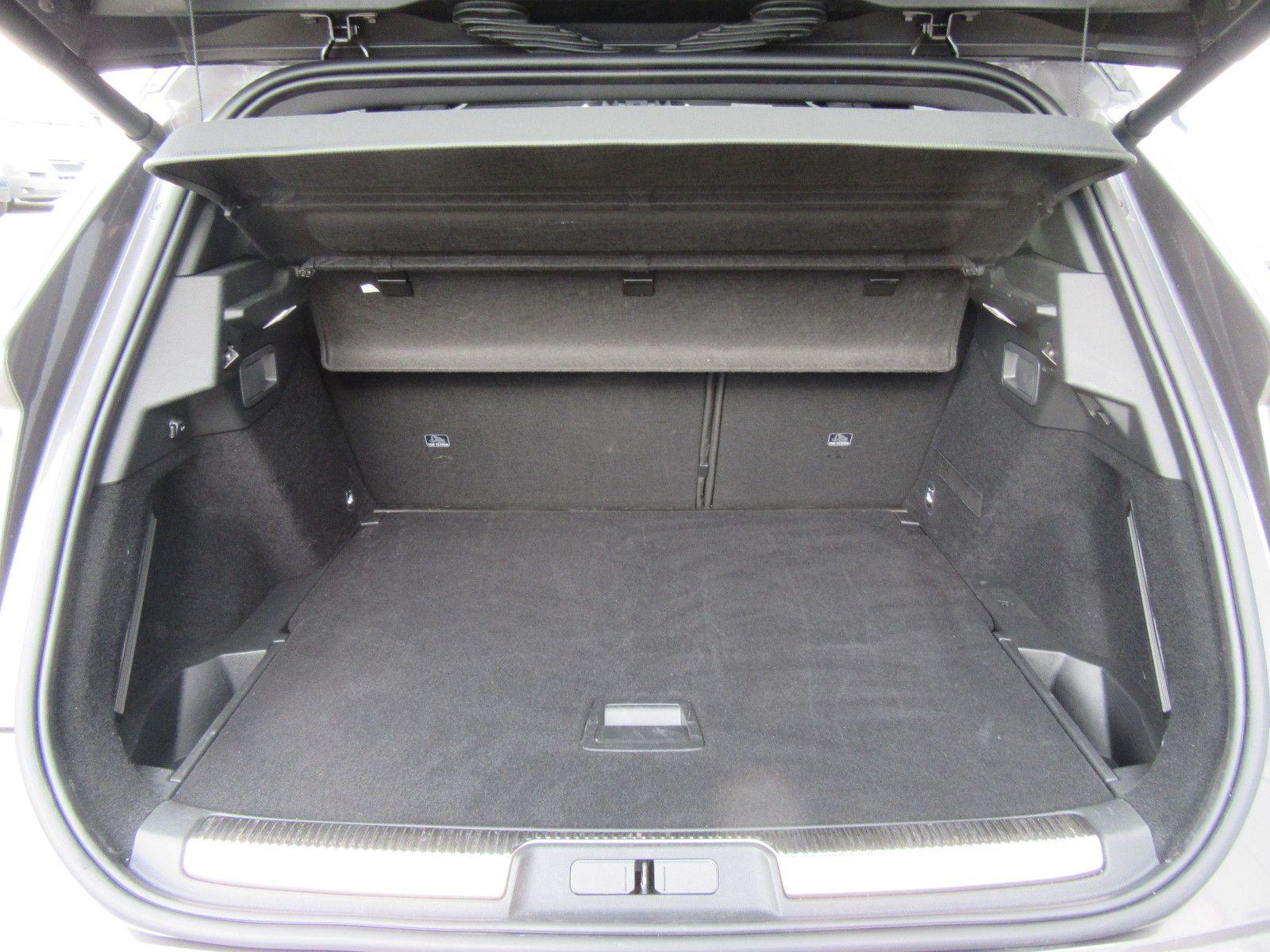 DS Automobiles DS7 Crossback Rivoli PT 180 EAT8*Pano*Sitzheiz*