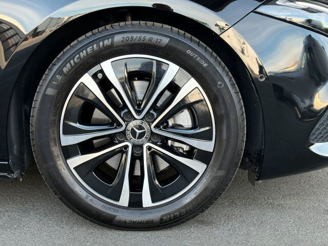 Mercedes-Benz A 200 Limousine Progressive - Samsaru's Car Outlet