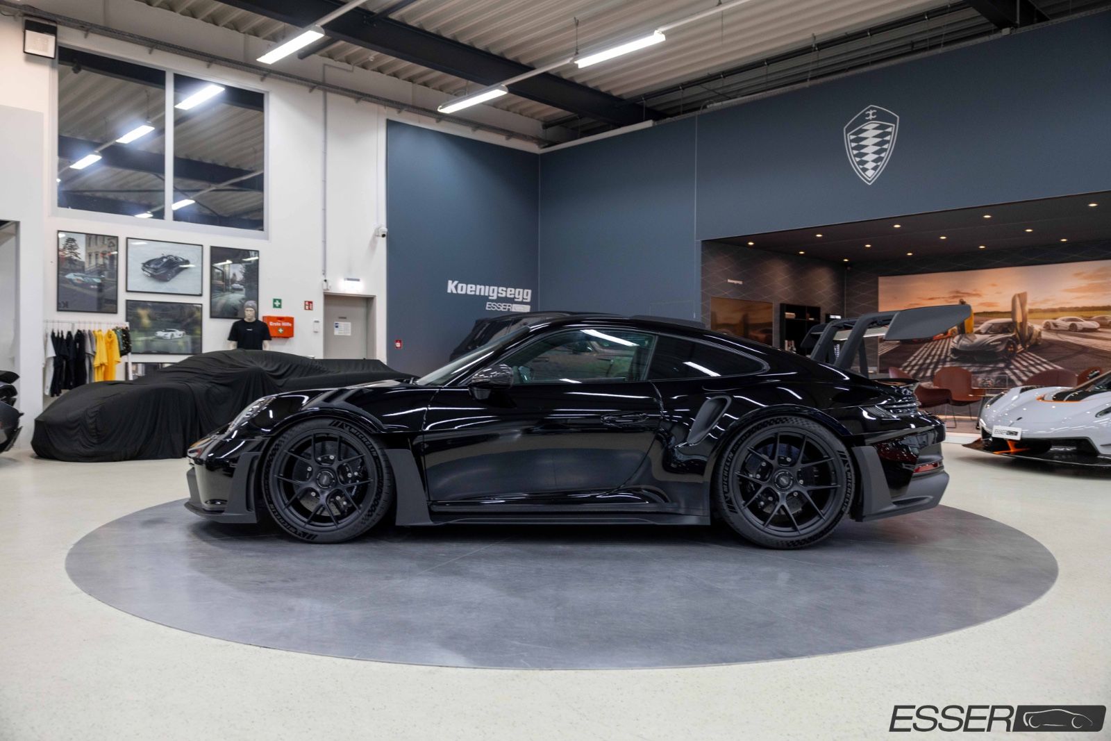 Porsche 992 GT3 RS - Samsaru's Car Outlet