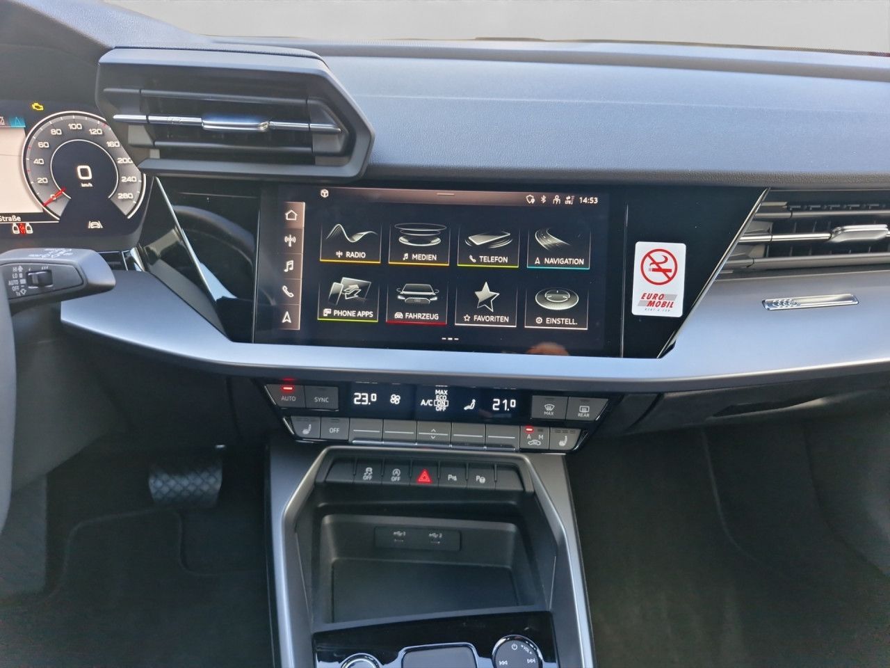 Audi A3 35 1.5 TFSI Sportback S line - Samsaru's Car Outlet
