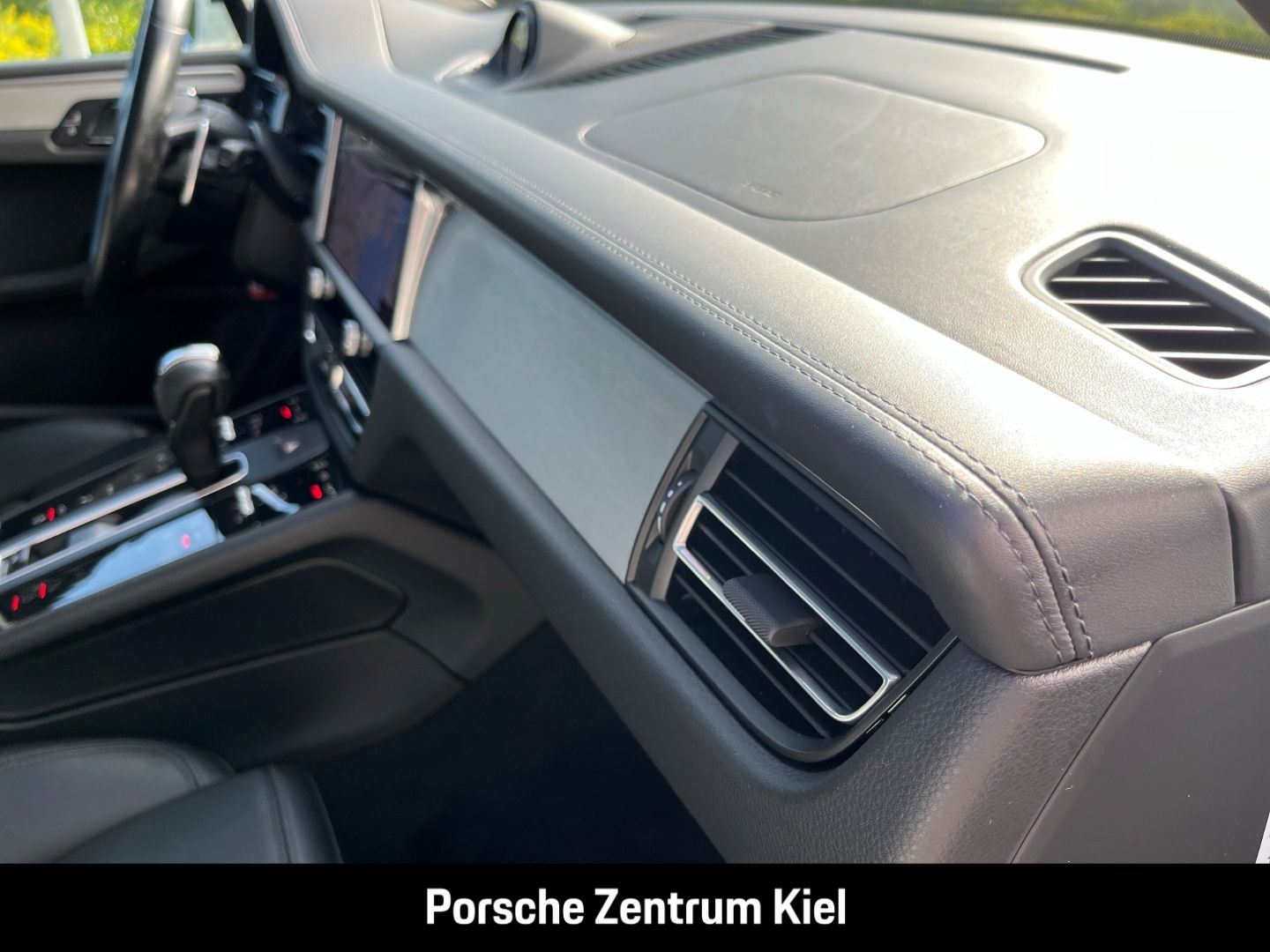 Porsche Macan S Standheizung BOSE Luftfederung 21-Zoll