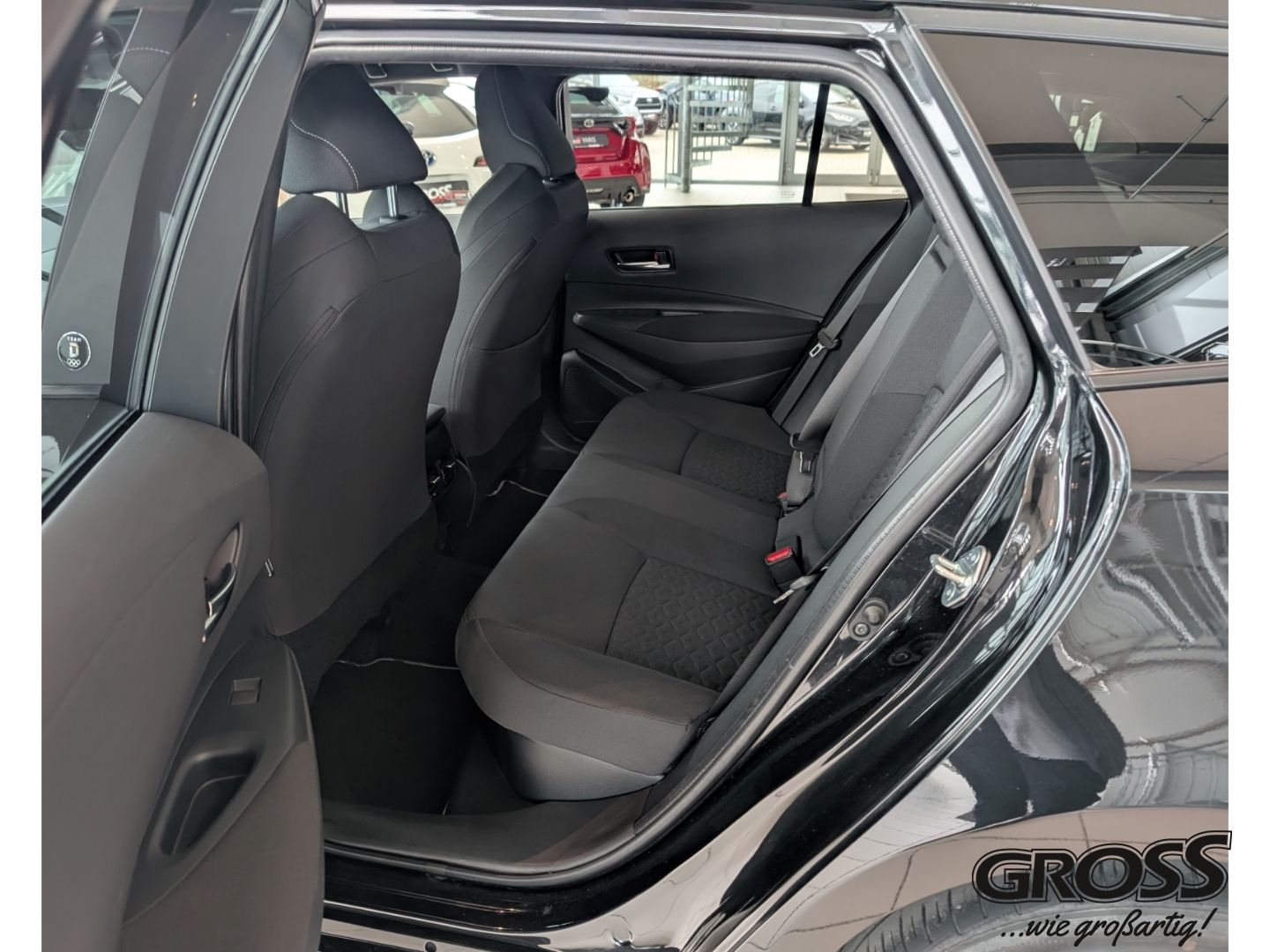Toyota Corolla Touring Sports Hybrid Team D - Samsaru's Car Outlet