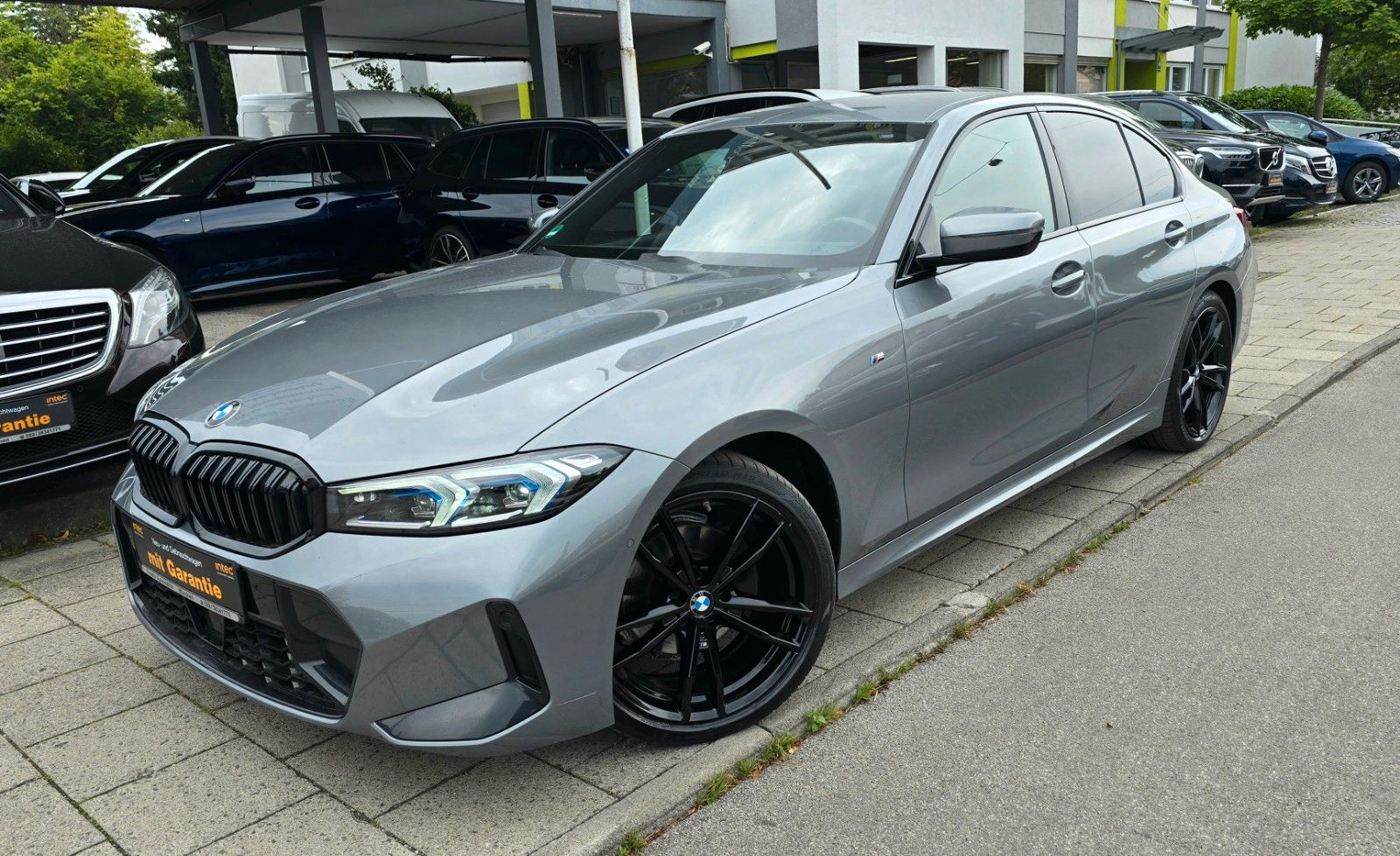 BMW 320 d xDrive M Sport - Samsaru's Car Outlet