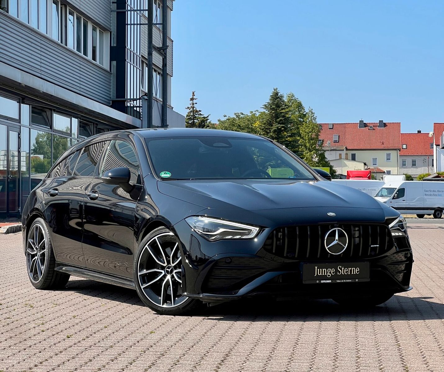 Mercedes-Benz Mercedes-AMG CLA 35 4M SB - Samsaru's Car Outlet