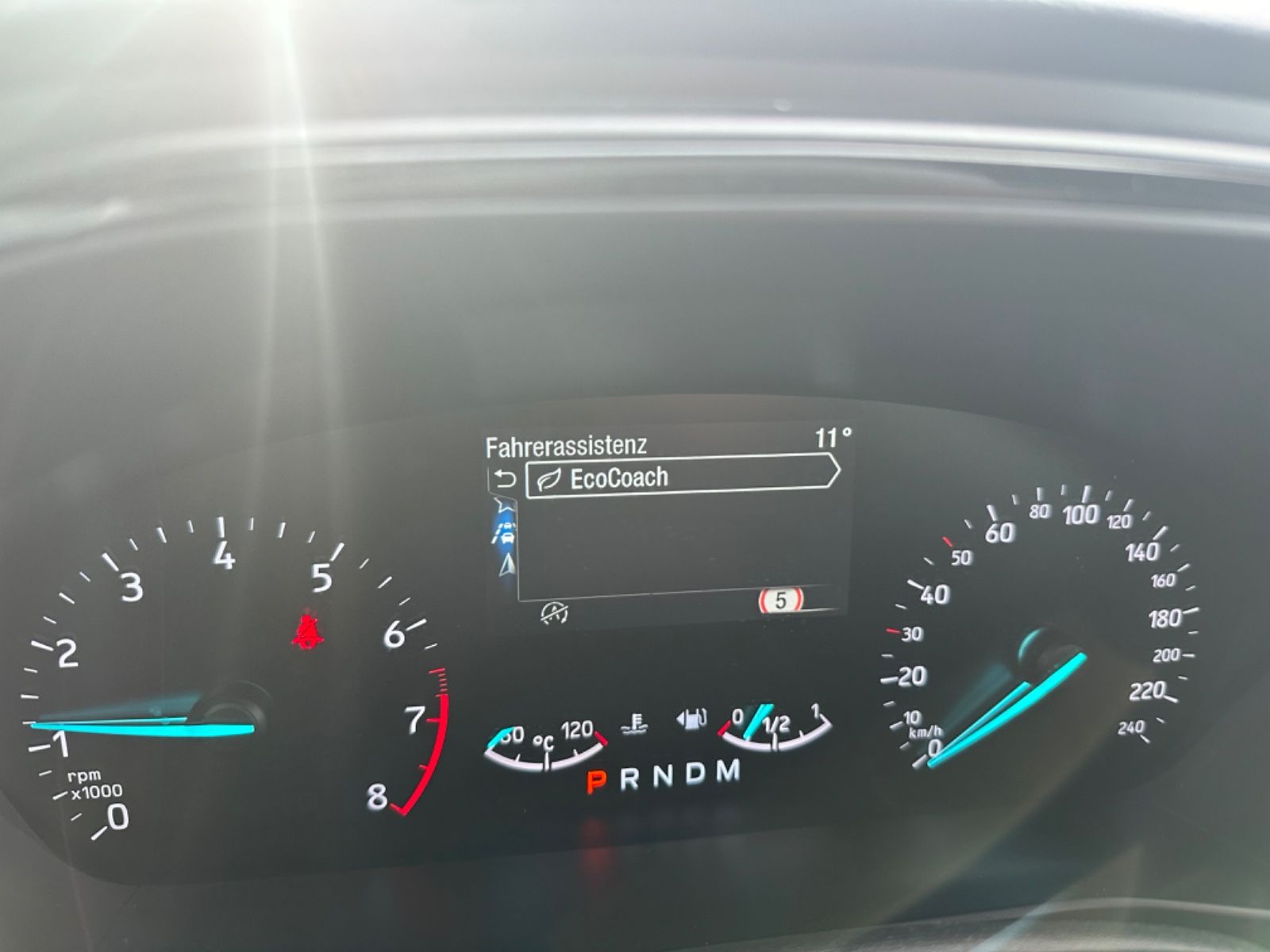 Ford Focus Lim. ST-Line Hybrid >SYNC4+KAMERA+BLIS+AHK
