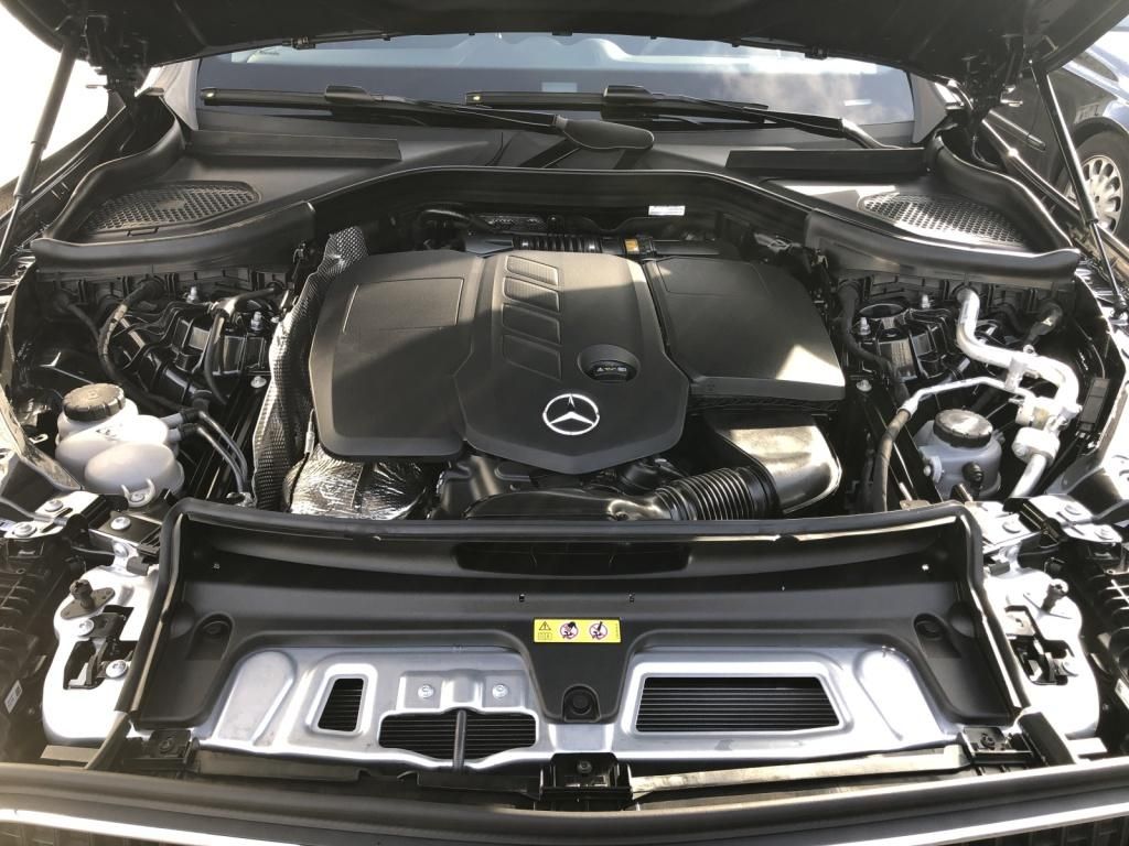Mercedes-Benz GLC 220 d 4MATIC Avantgarde - Samsaru's Car Outlet