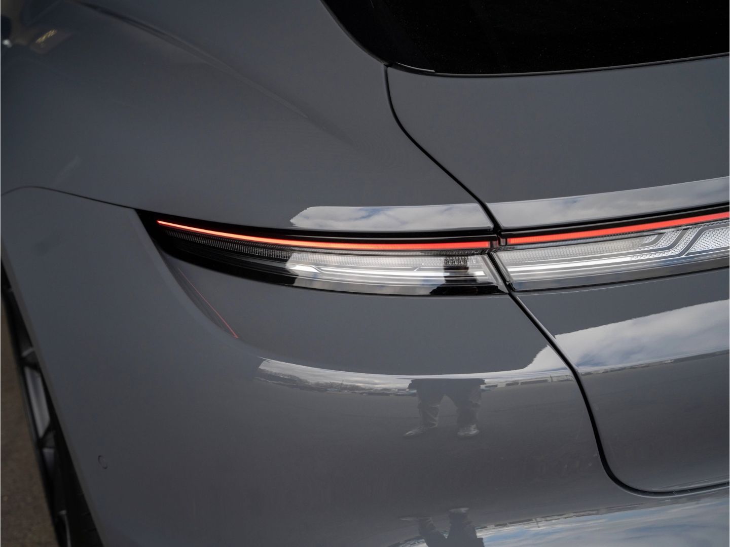 Porsche Taycan 4S Sport Turismo SportDesign BOSE HD-Matr