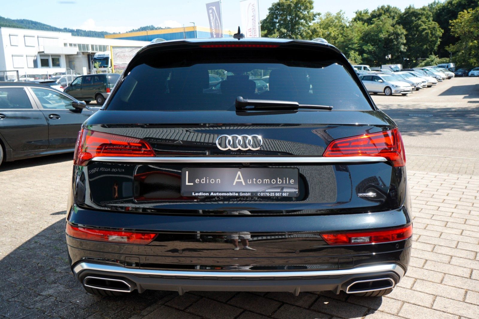 Audi Q5 40 TDI quattro S line - Samsaru's Car Outlet
