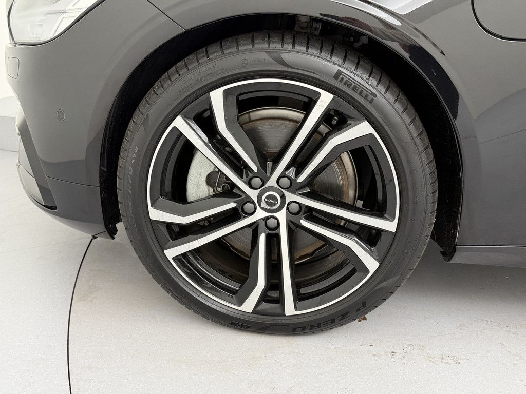 Volvo S90 T8 Ultimate Dark Plug-In Hybrid AWD