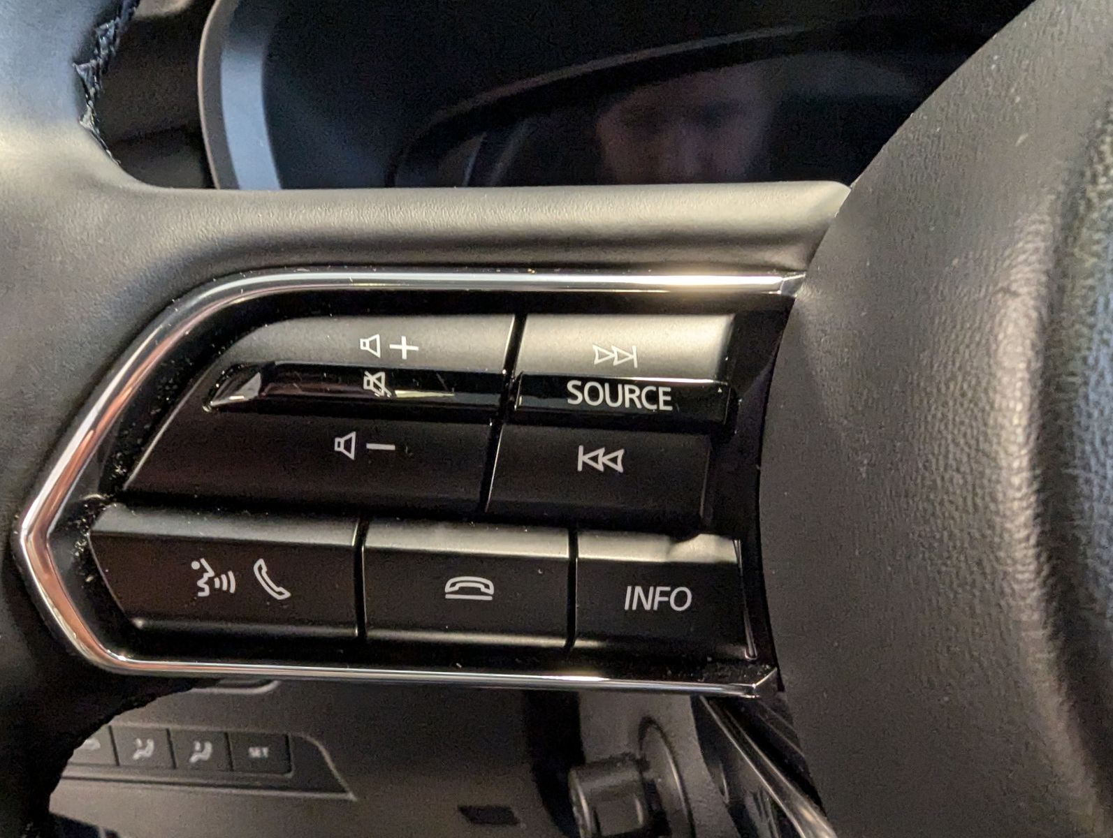 Mazda CX-80 3.3L E-SKYACTIV D 254 HOMURA+ 7-Sitze Pano