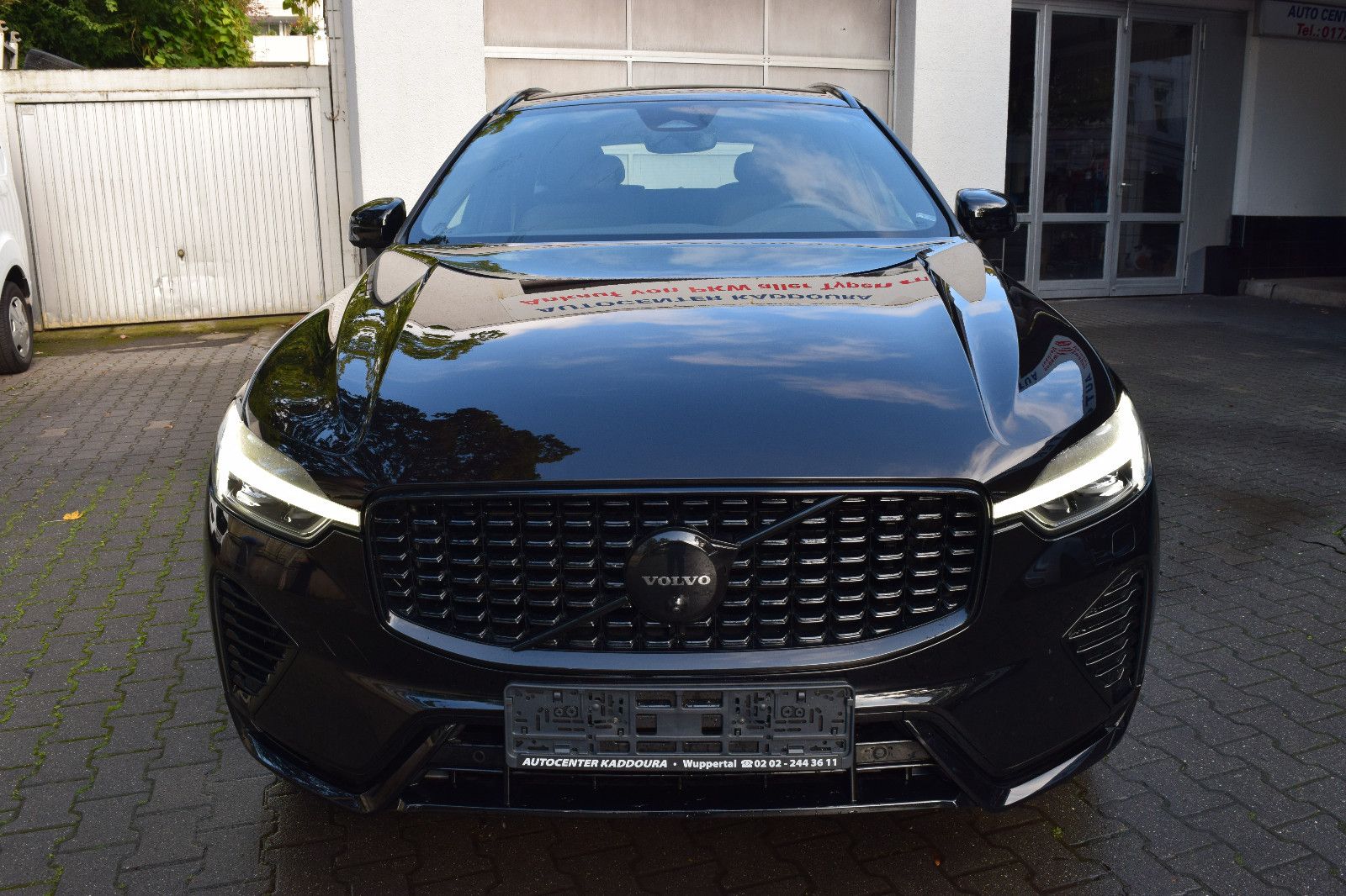 Volvo XC60 T6Plus Black Edition,AHK,Pano,360°K,H&K,21"