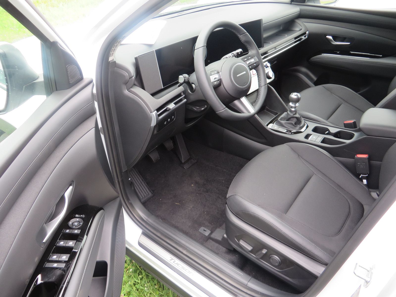 Hyundai TUCSON 1.6 T-GDI Trend - Samsaru's Car Outlet
