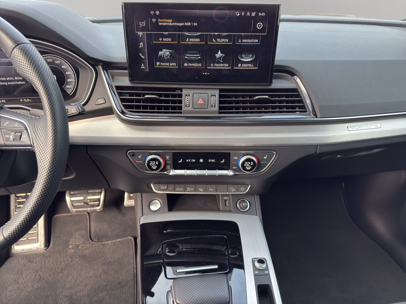 Audi Q5 40 TDI qu. S tronic S line AHK+NAVI+PANO+ACC