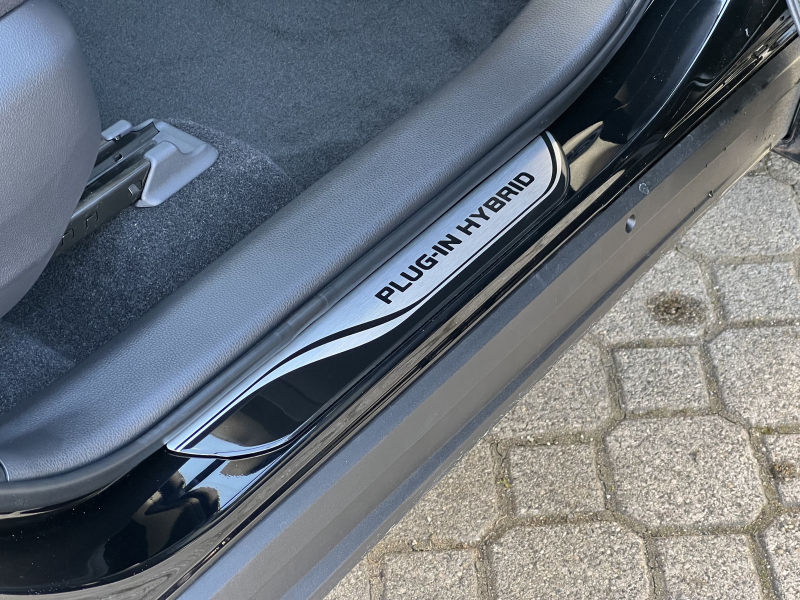Toyota RAV4 Plug-in Hybrid 4x4 Teamplayer *AHK*
