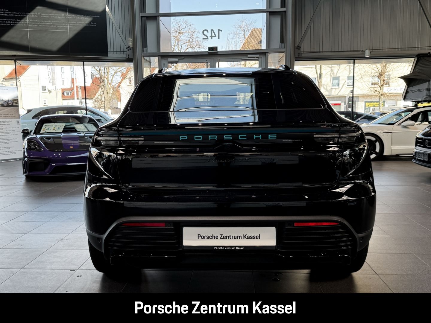 Porsche Macan Electric 4S