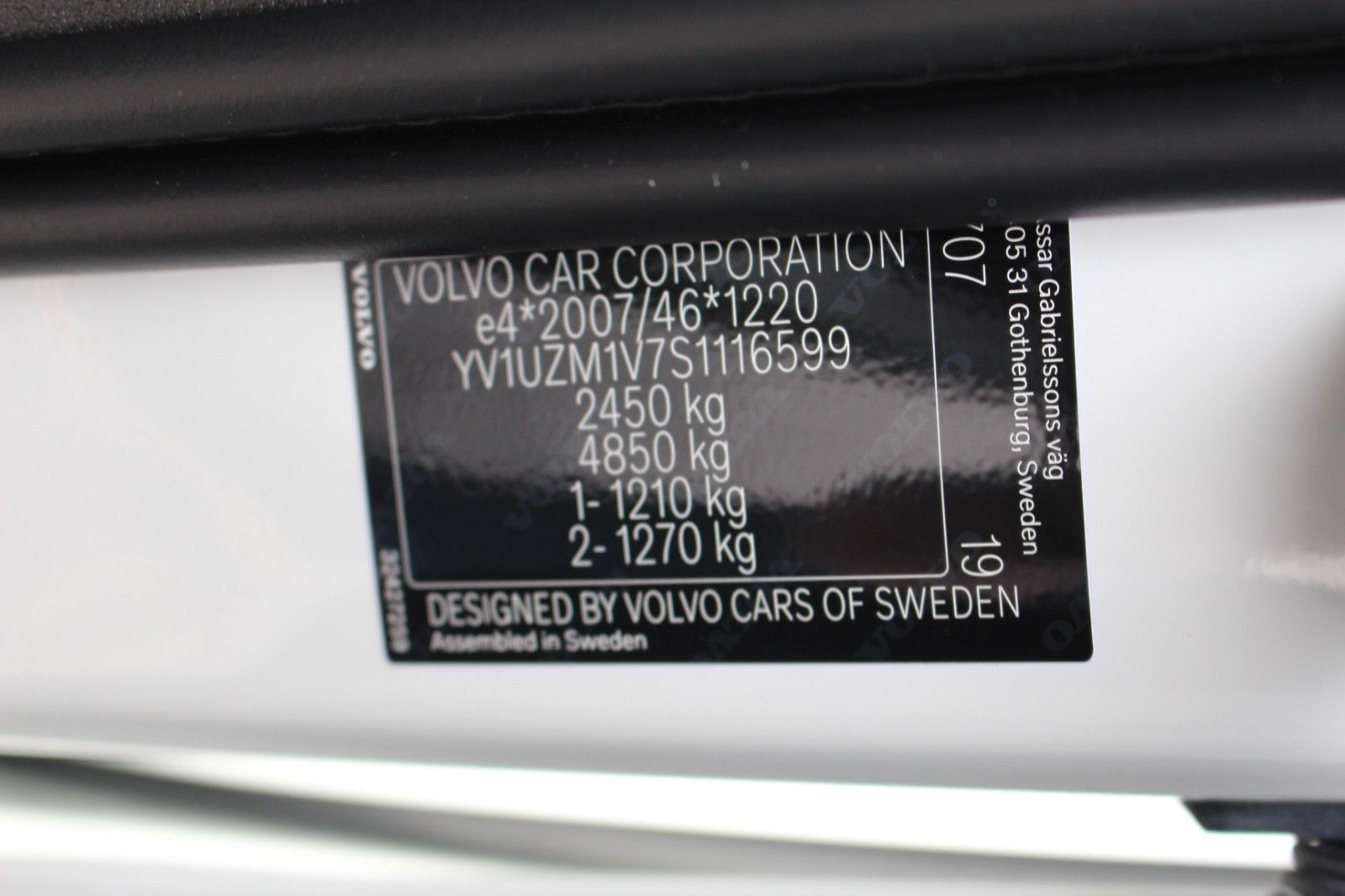 Volvo XC60 B5 Benzin Ultra Dark Massage Sitze