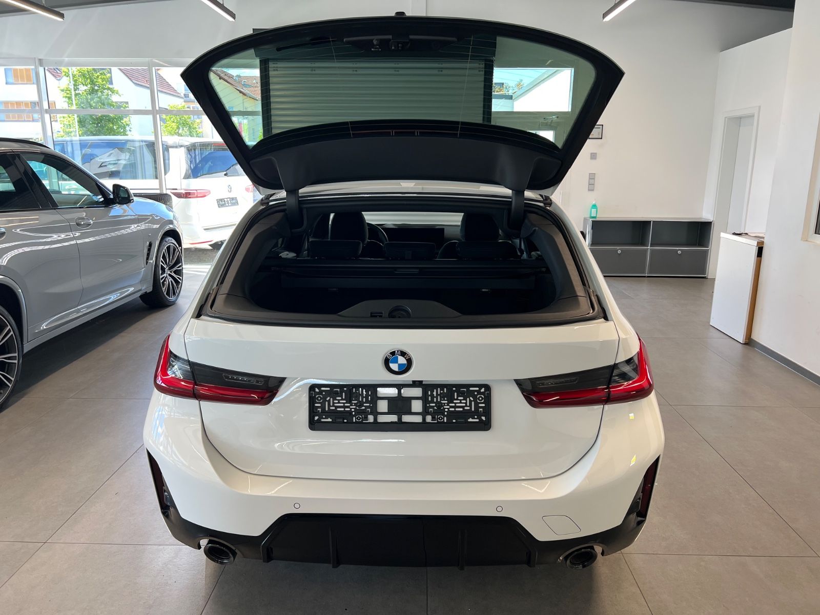 BMW 320 d xDrive Touring M Sport Pro Paket / H&K