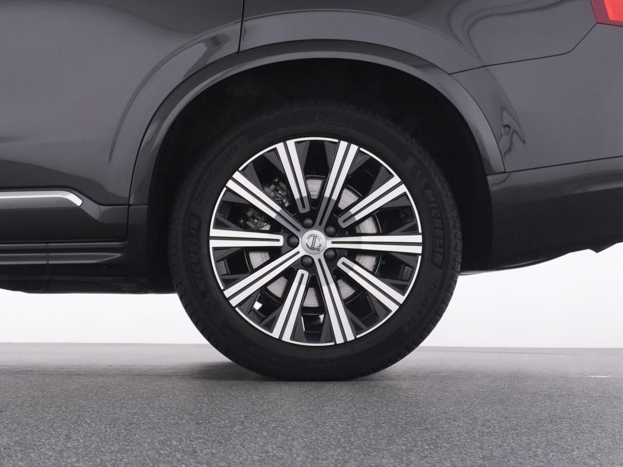 Volvo XC90 B5 AWD UltimateBright+AHK+360°+MASSAGE+LM