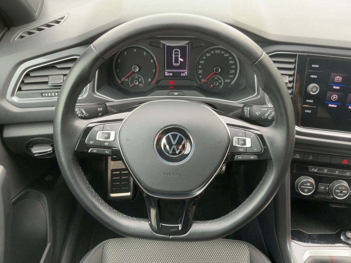 Volkswagen T-Roc 1.5 TSI SPORT - Samsaru's Car Outlet
