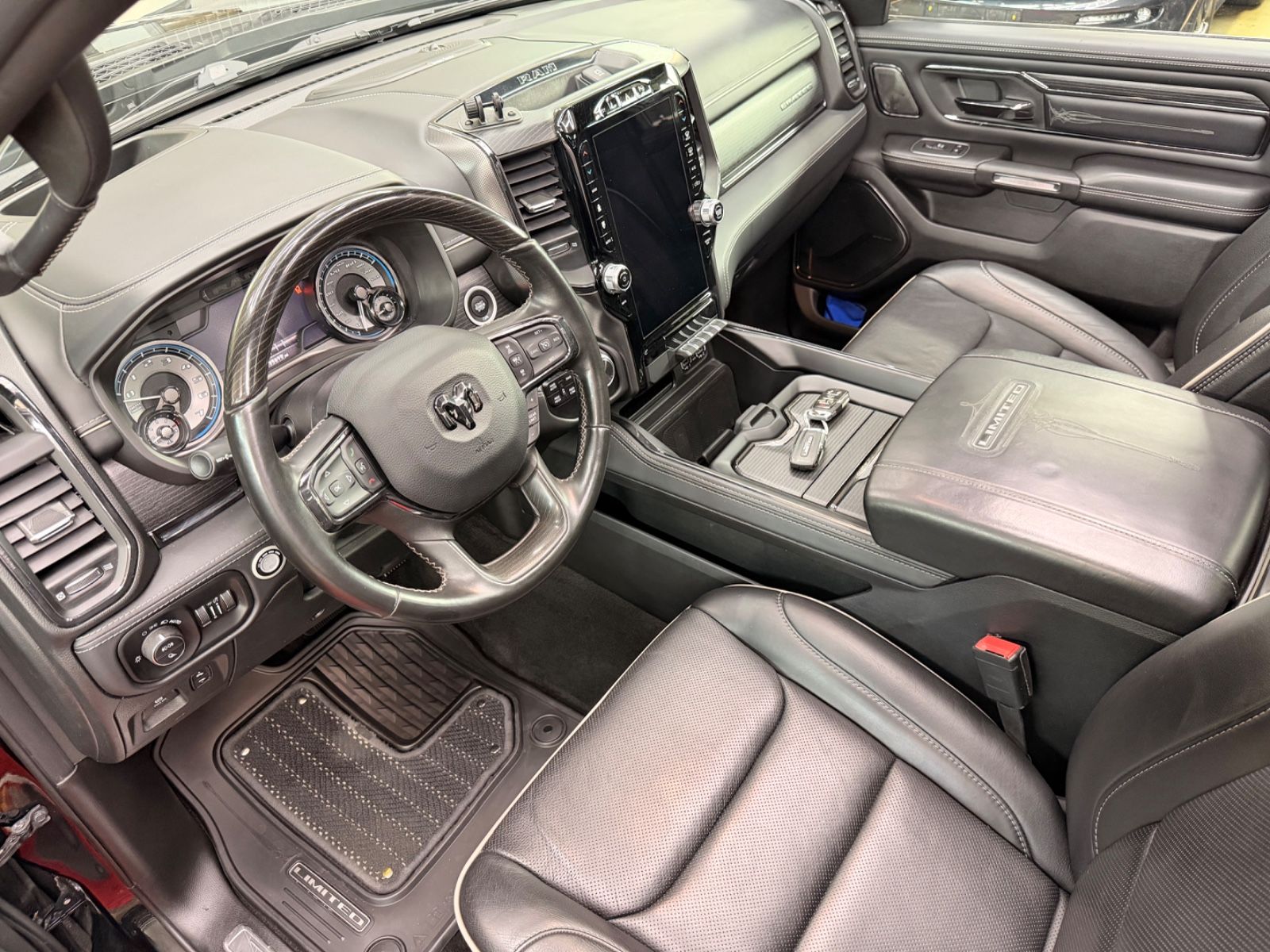 Dodge RAM 1500 5.7 4X4 LIMITED Night LPG Pano Head-Up