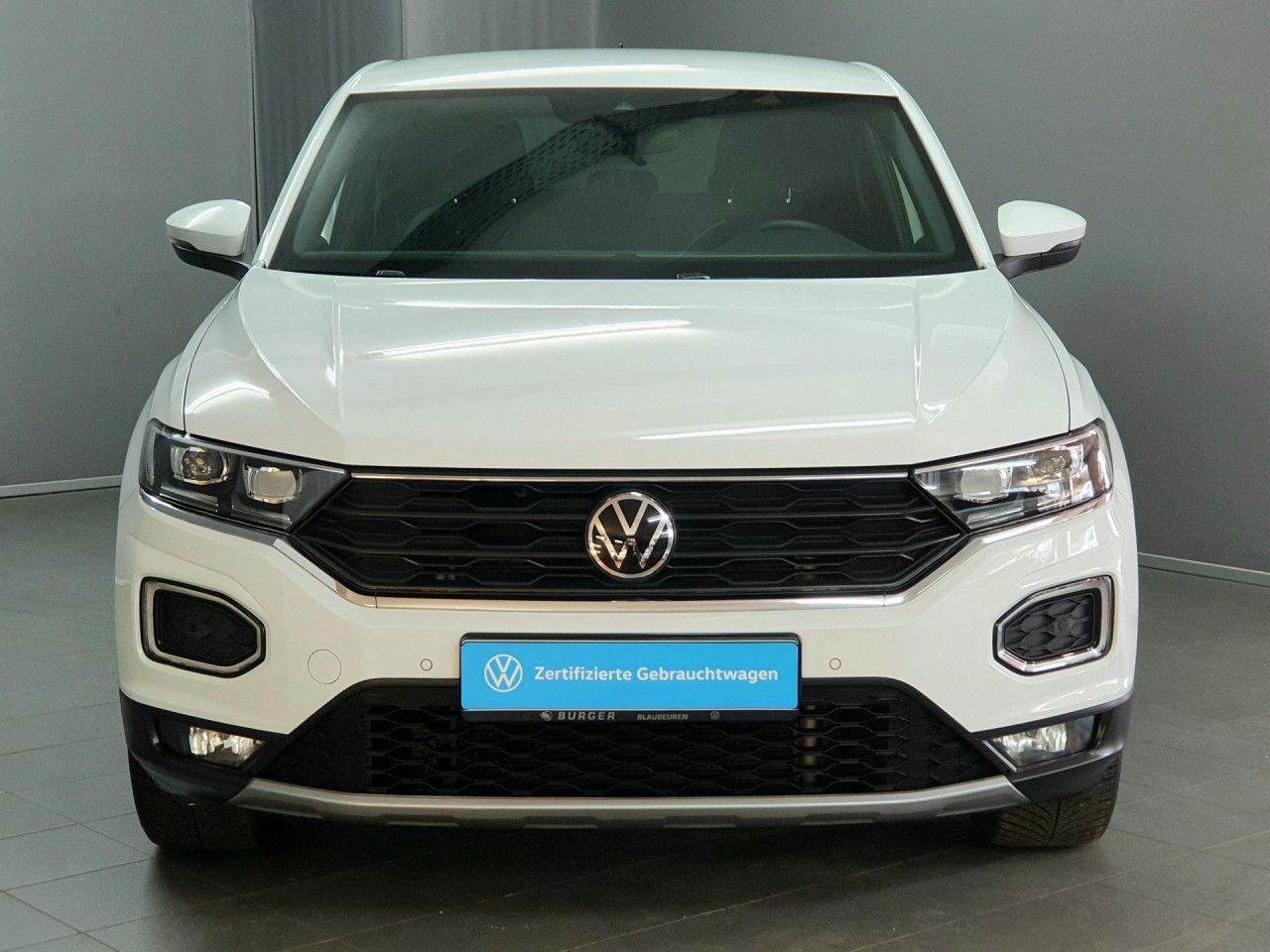Volkswagen T-Roc 1.5 TSI - Samsaru's Car Outlet