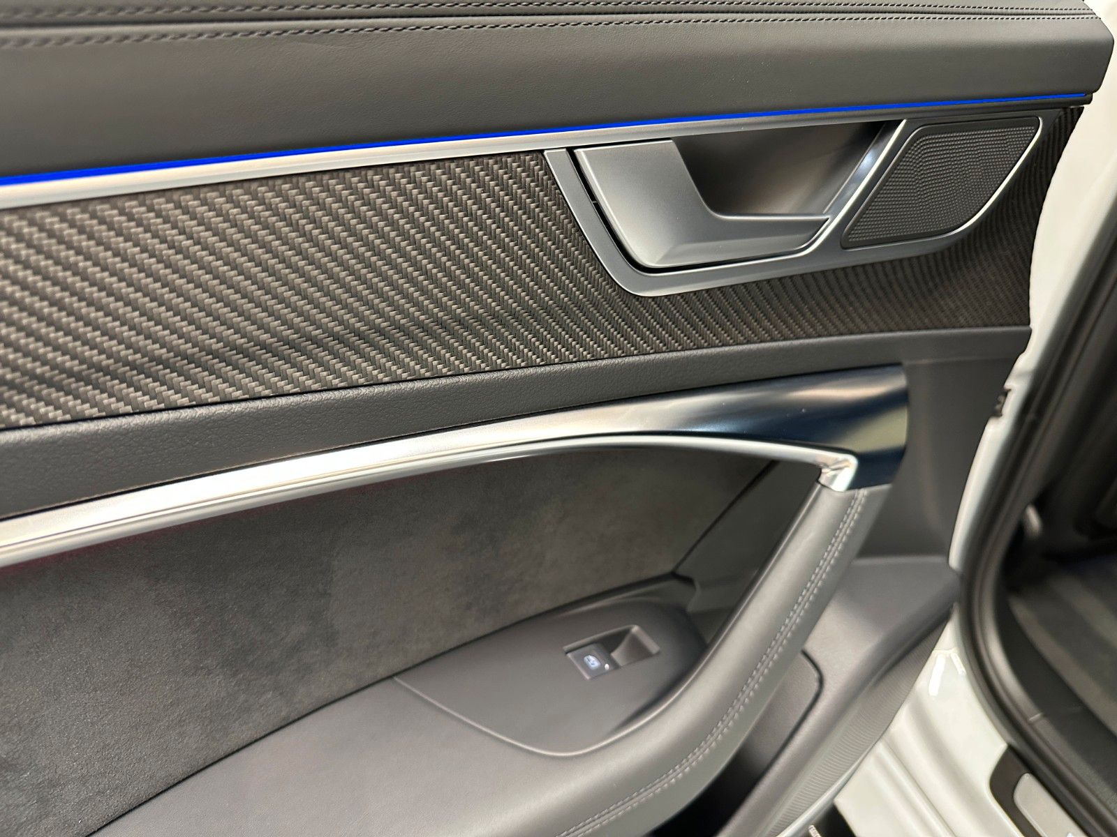 Audi RS6 Avant 4.0 TFSI quattro *1.HAND*KERAMIK*PANO*