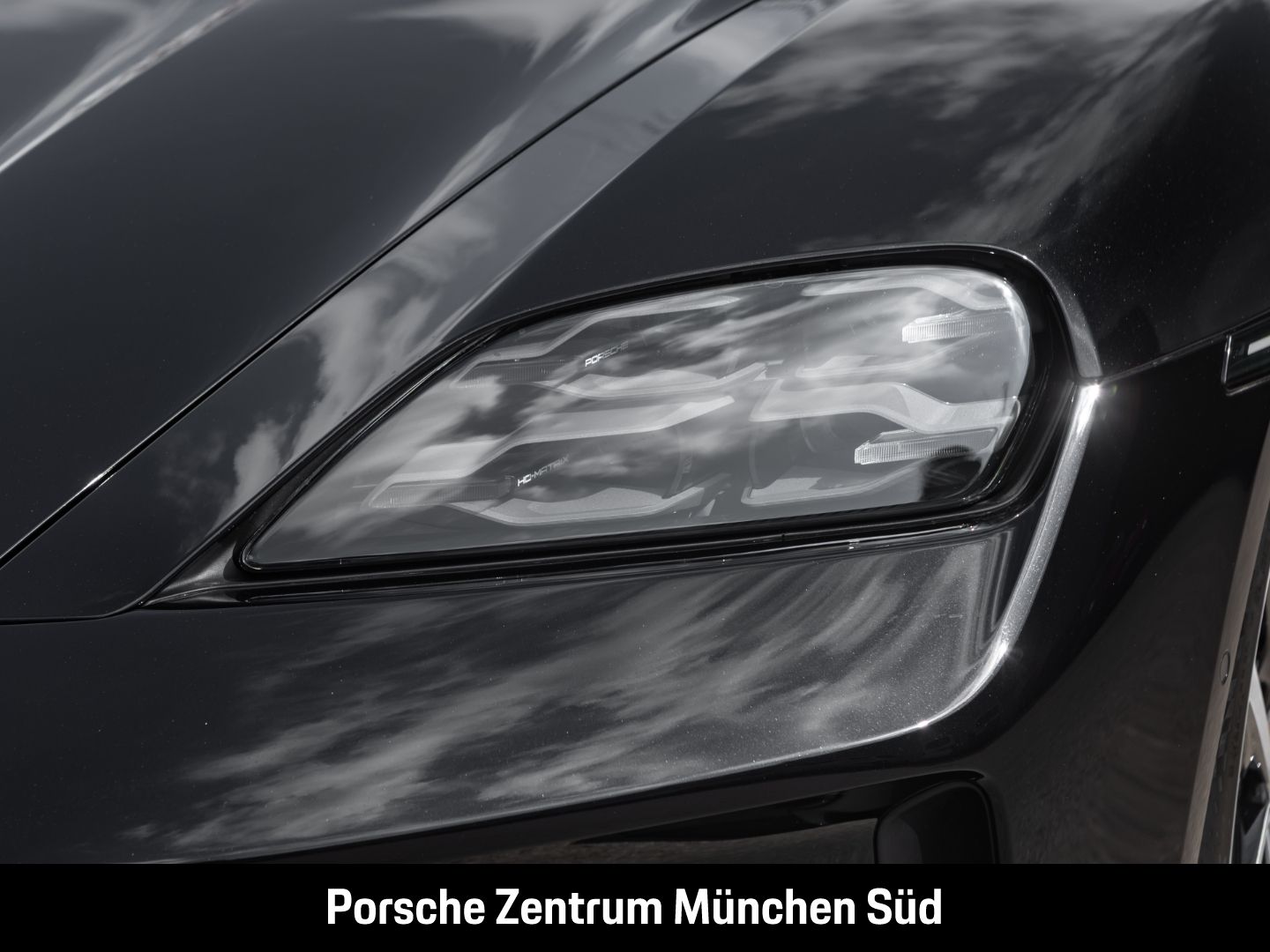 Porsche Taycan GTS LED-Matrix Panorama Surround-View
