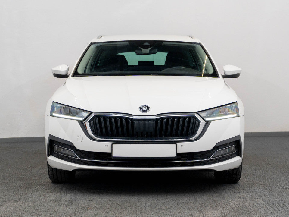 Skoda Octavia Garantie 12 luni / Rate / Leasing / Credit / Istoric si km certificati