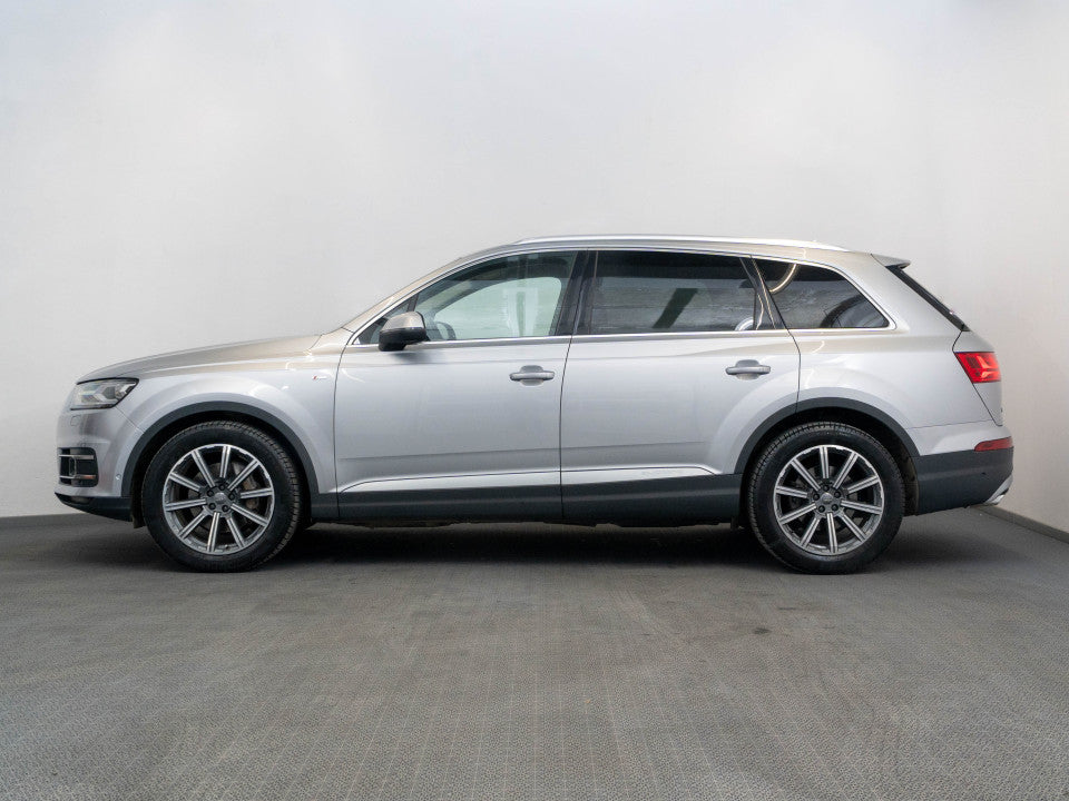 Audi Q7 Garantie 12 luni / Rate / Leasing / Credit / Istoric si km certificati